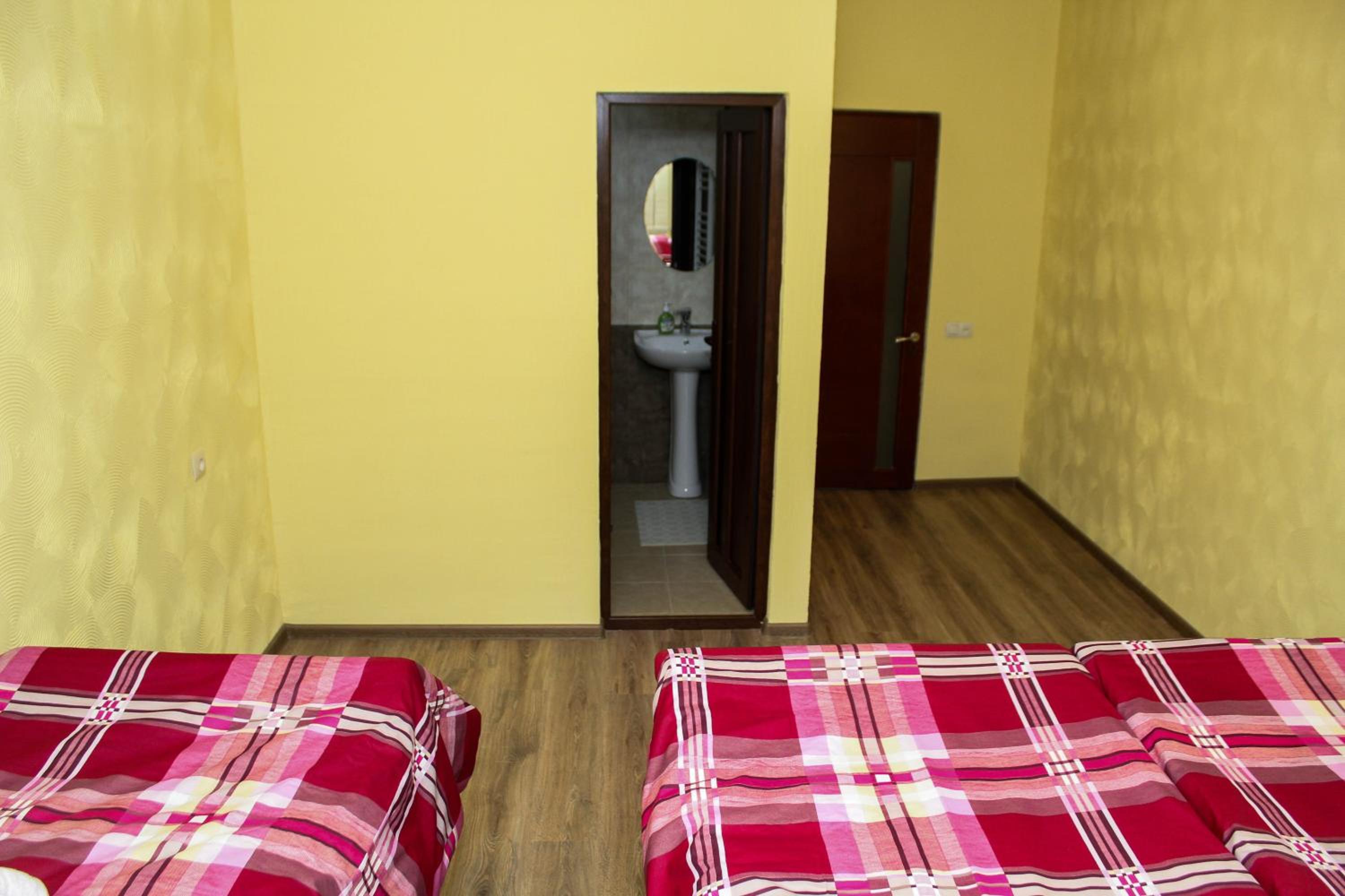 Yerevan Vacations - Bee Lucky Hostel and Tours - Property Image 17