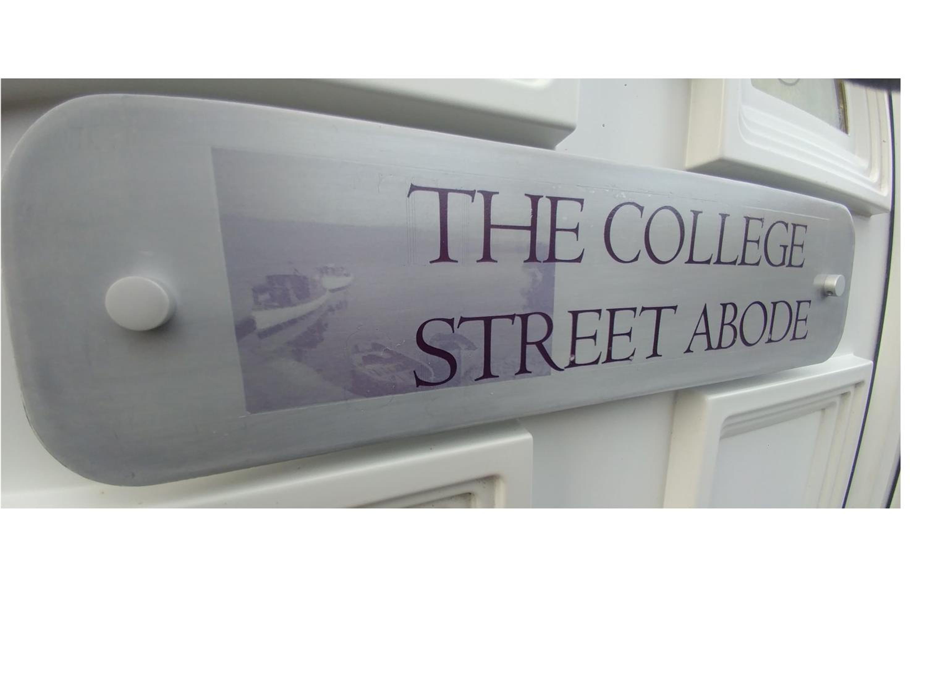 College Street Abode view 5