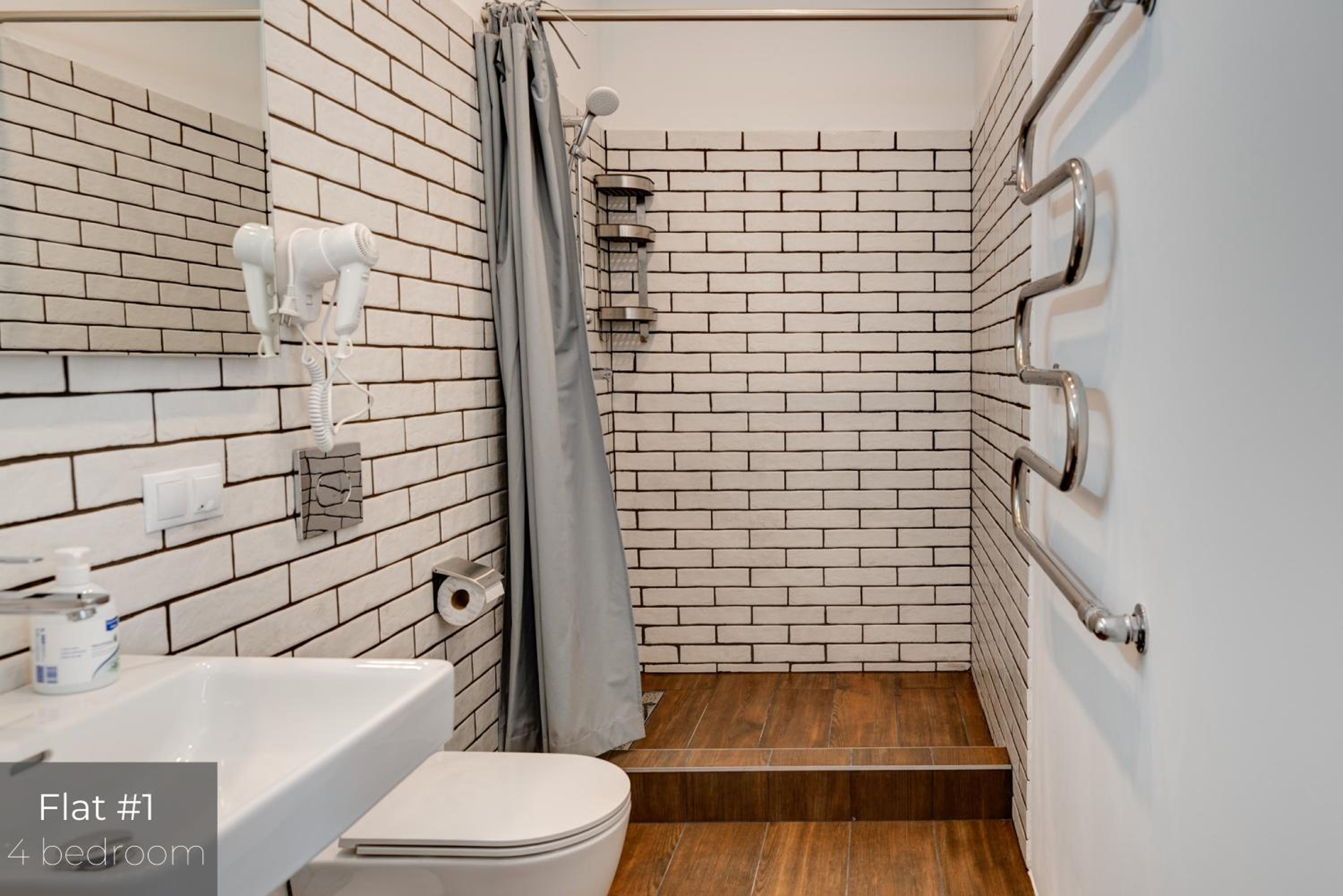 Photo 33