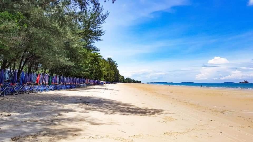 GrandBlue Condominium Sea View view 3