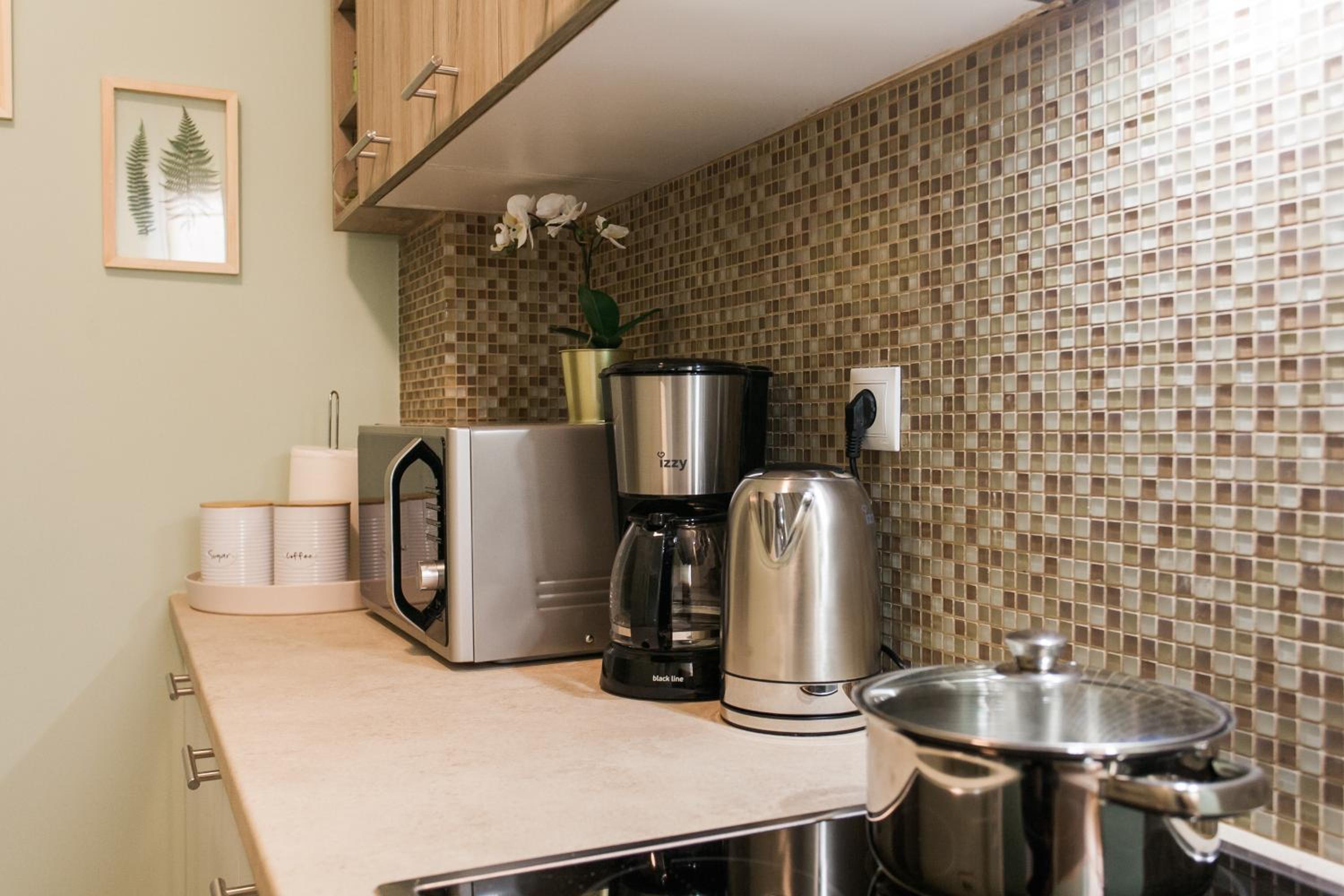 A Modern Antique Central 3 Bedroom Simple Apartment near to Acropolis