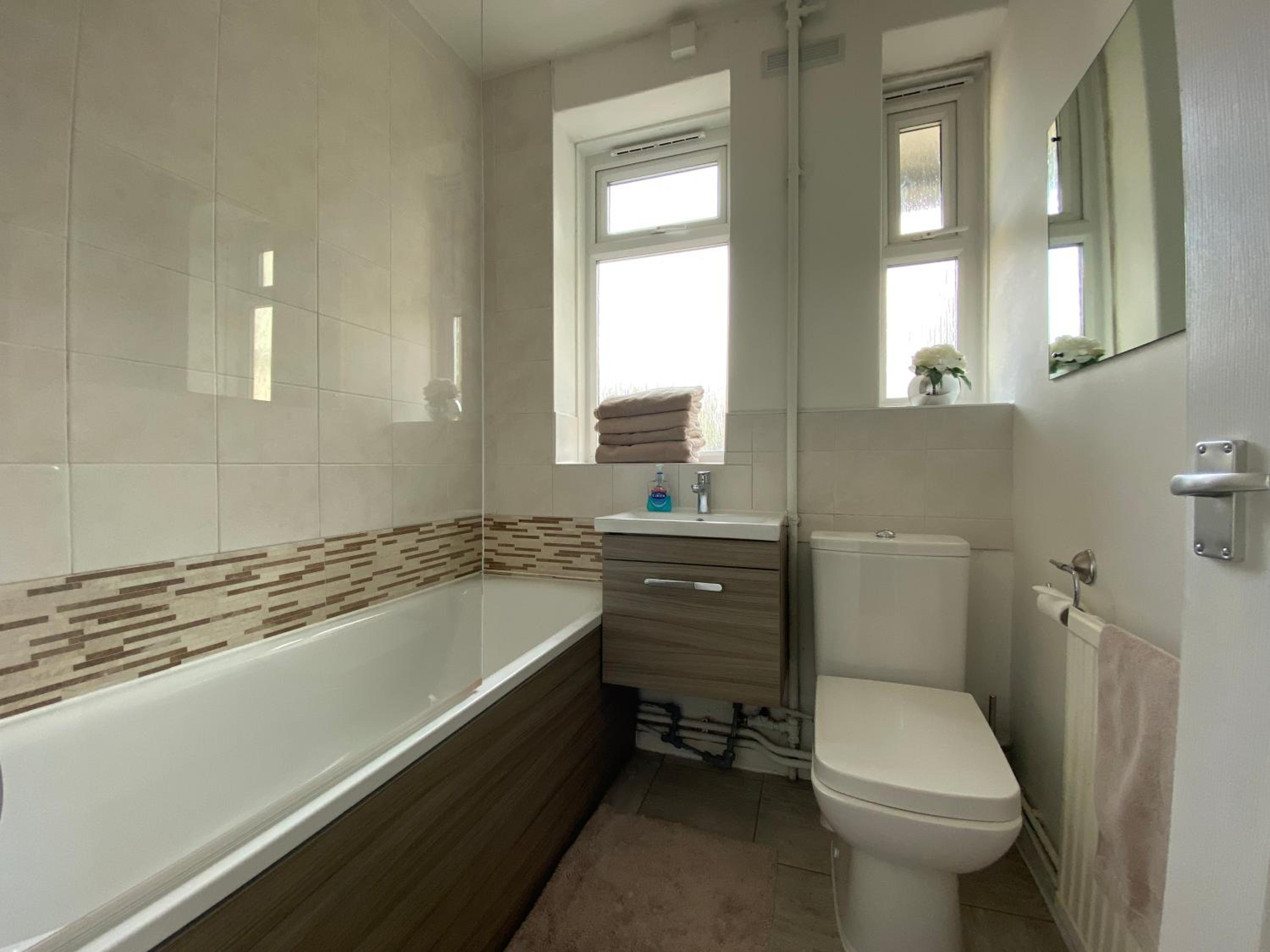 ONE BEDROOM FLAT IN FULHAM