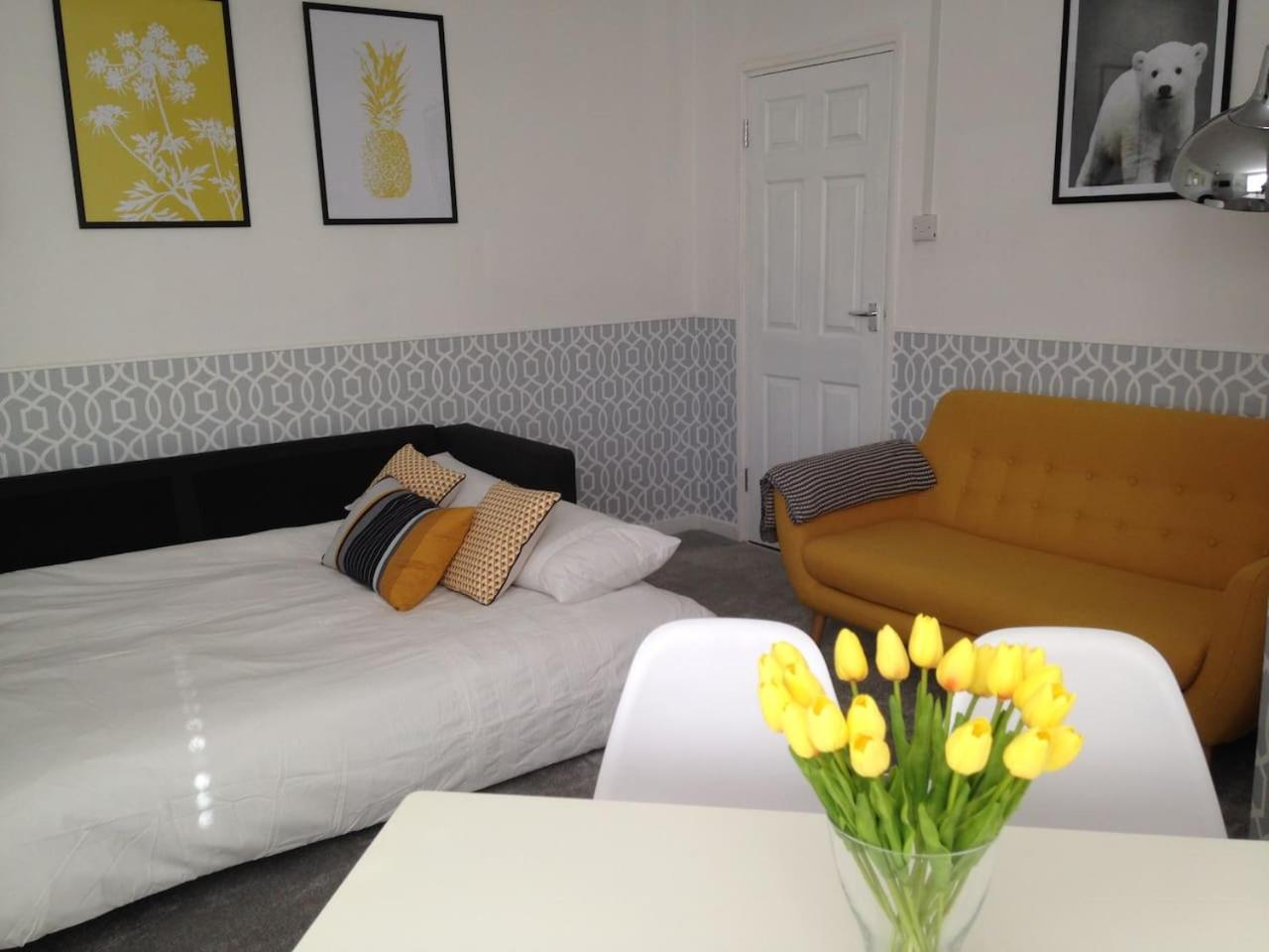 ONE BEDROOM FLAT IN FULHAM