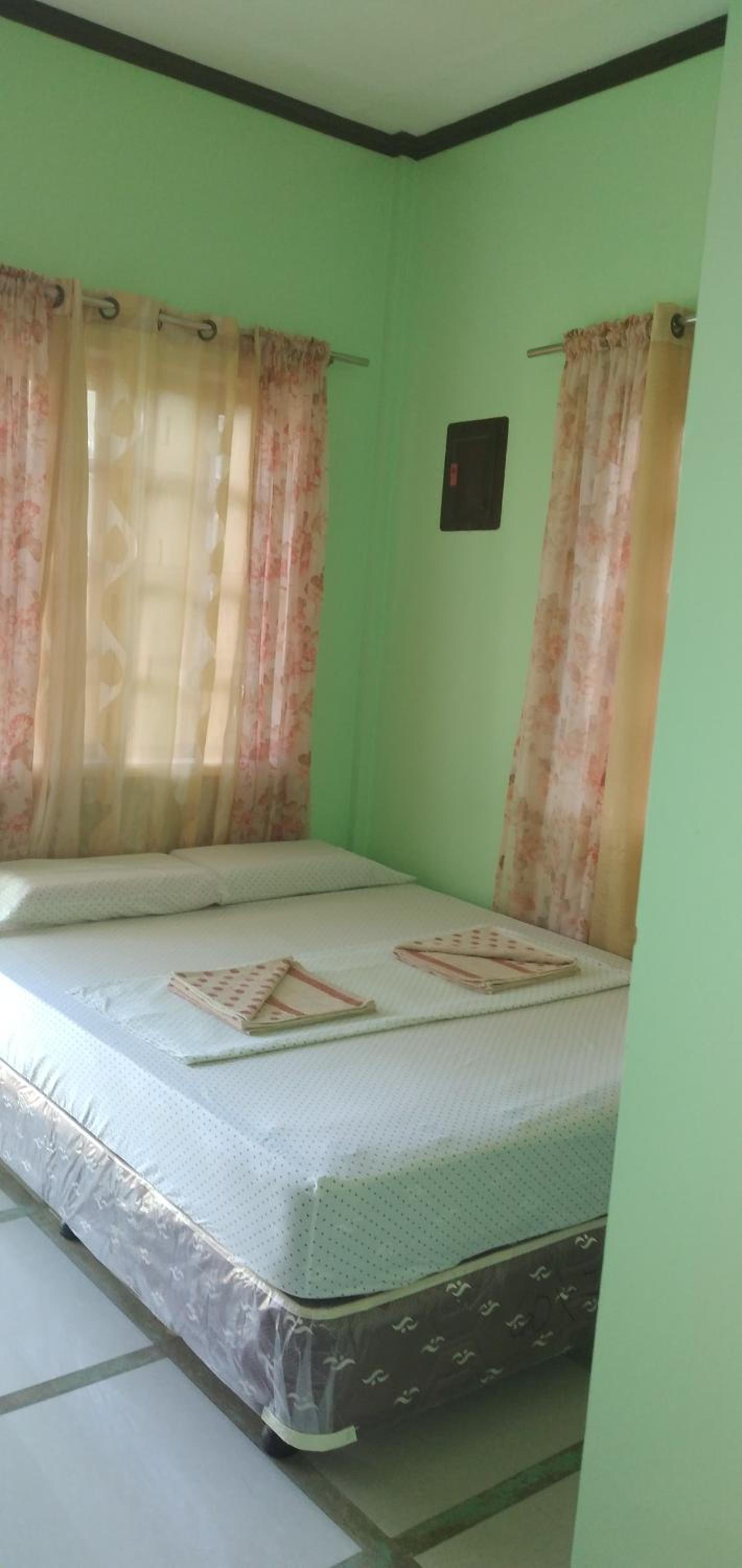 Xylla Guesthouse, Ytaya - 16