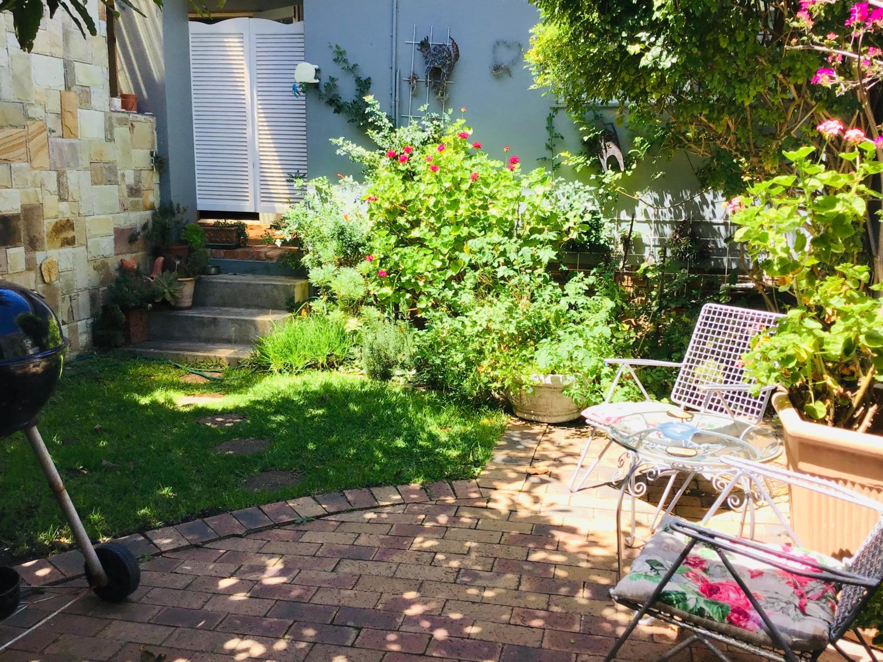 Funky cottage — photo 38