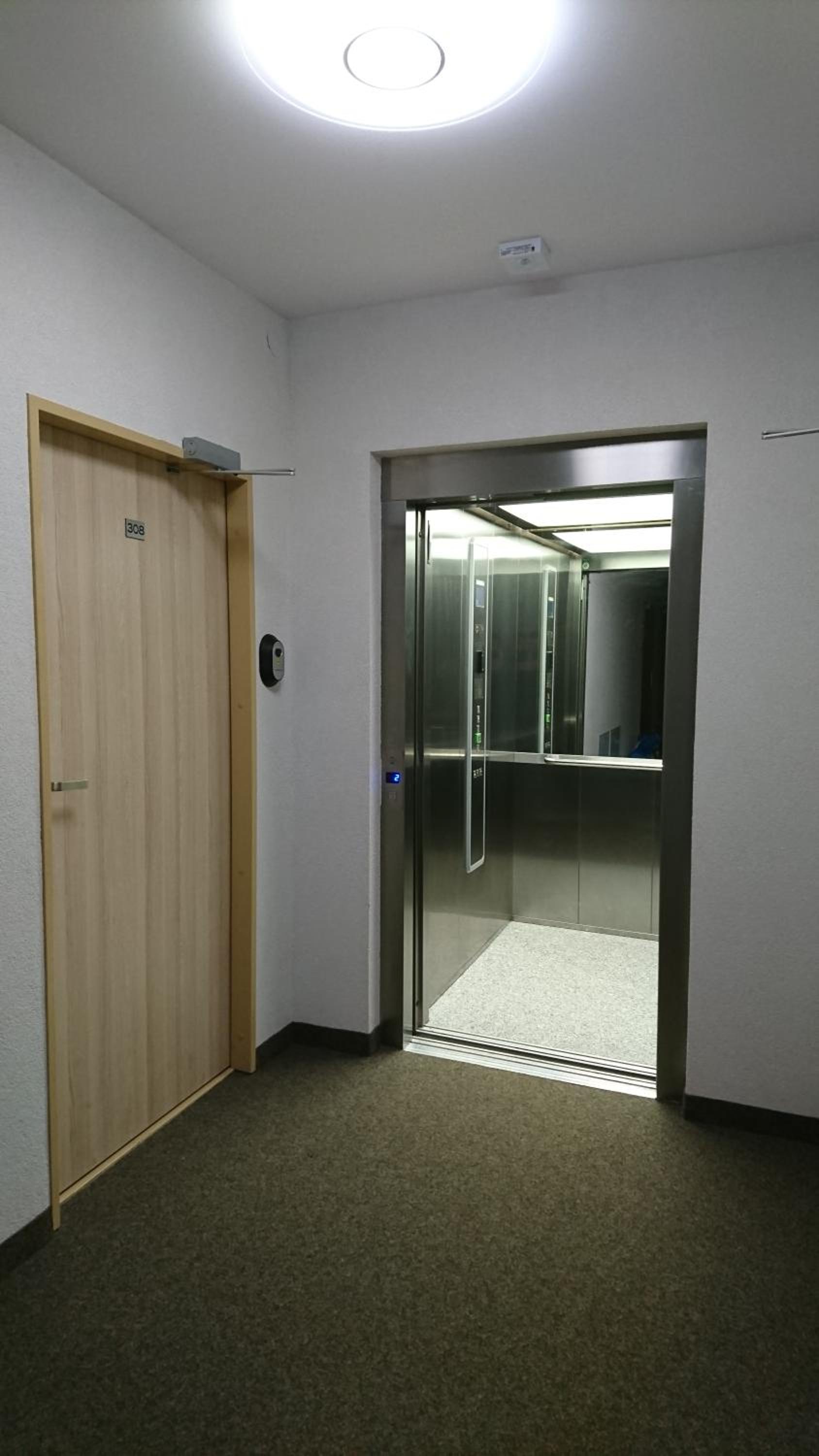 Photo 19