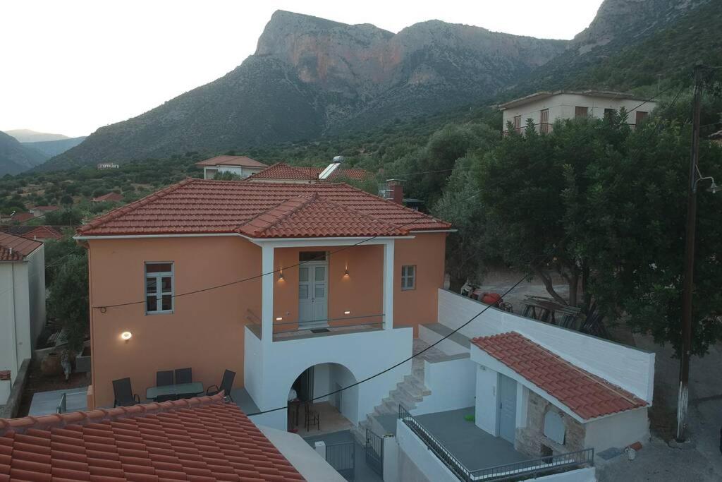 Beneath the Rock Residence view 2