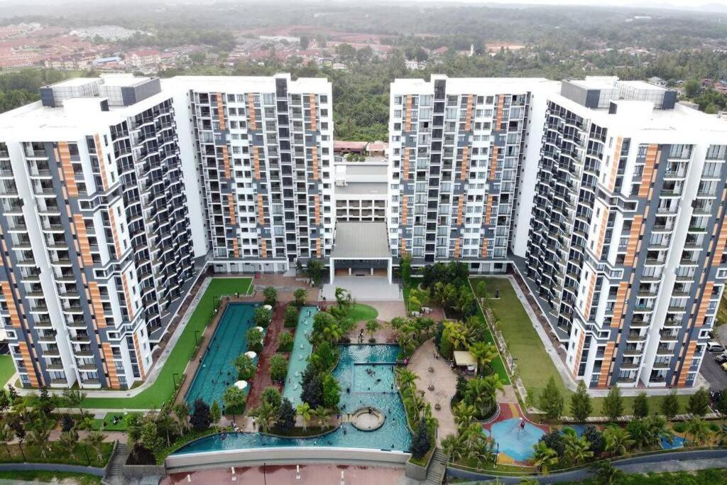 Casa Raudhah @ Timurbay Seafront Residence photo 1