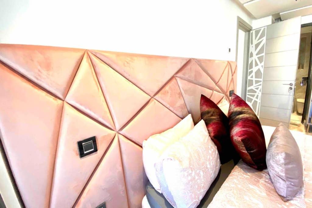 THE DREAM 27 - NEW FLAT IN THE HEART OF CASABLANCA