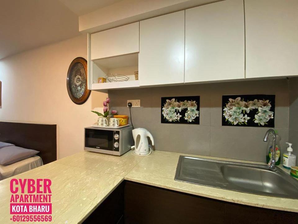 Cyber Studio Apartment photo 3