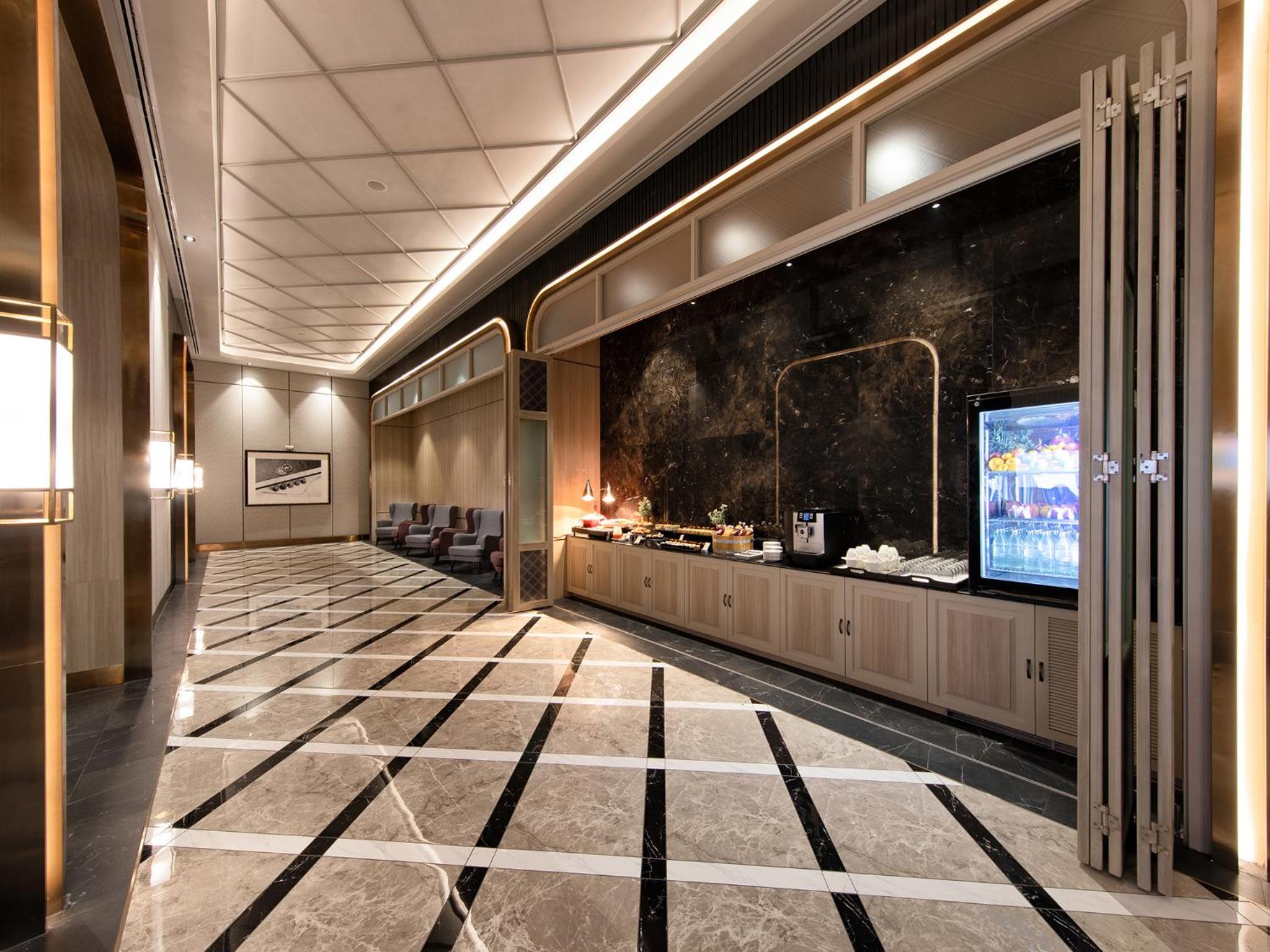 Mercure Bangkok Sukhumvit 24 10