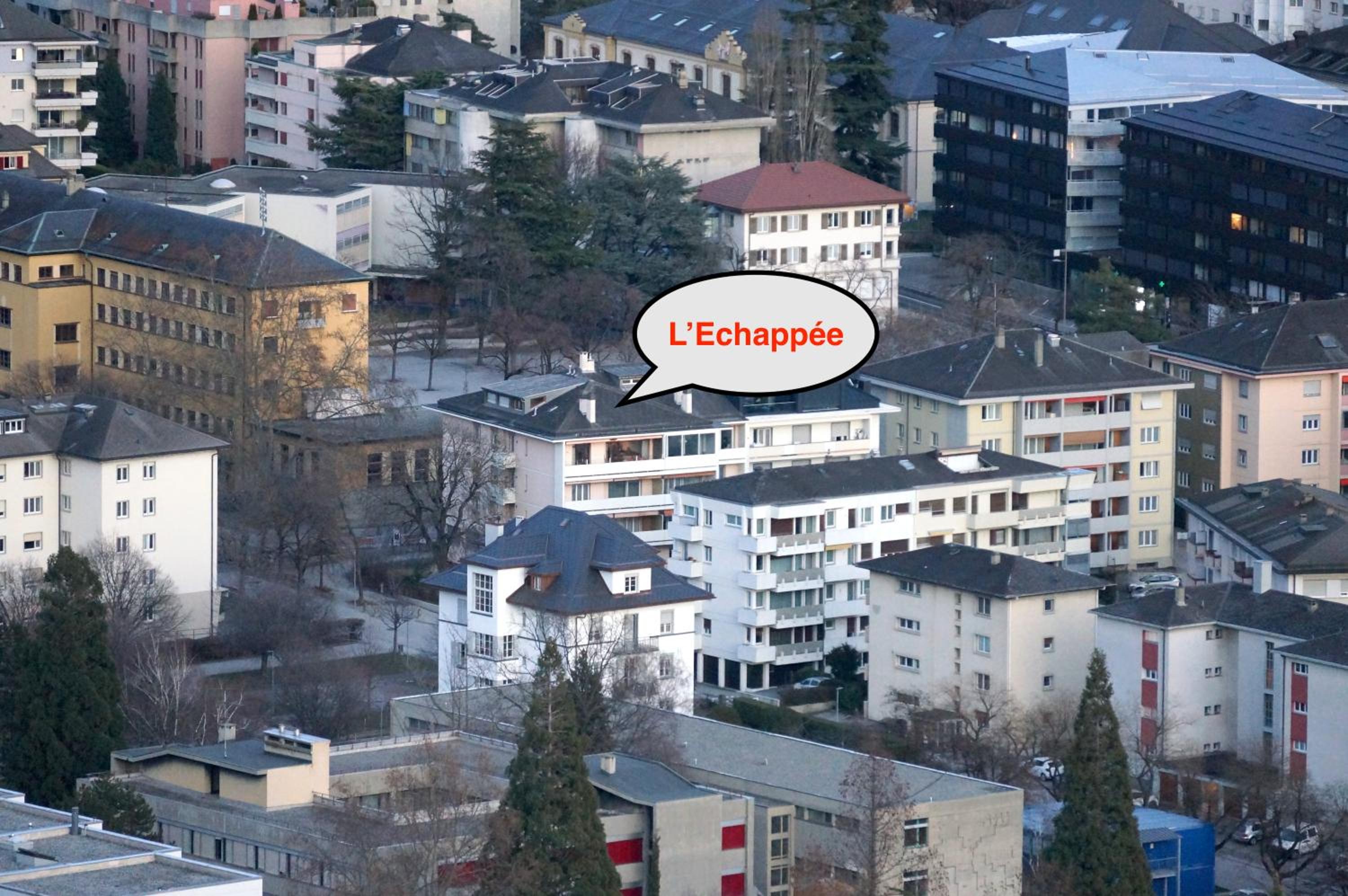 Photo 12