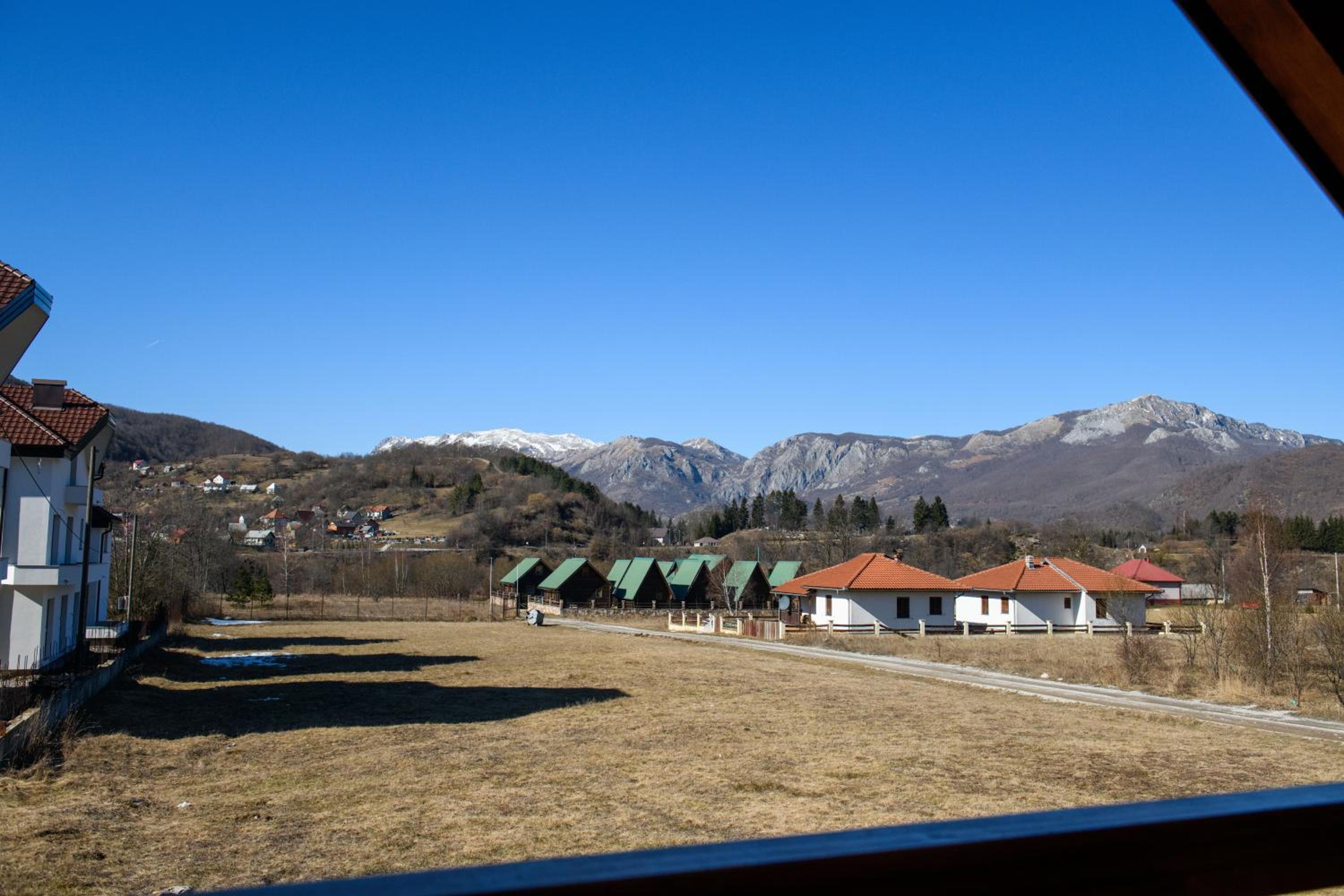 Happy2cu Cabin view 5