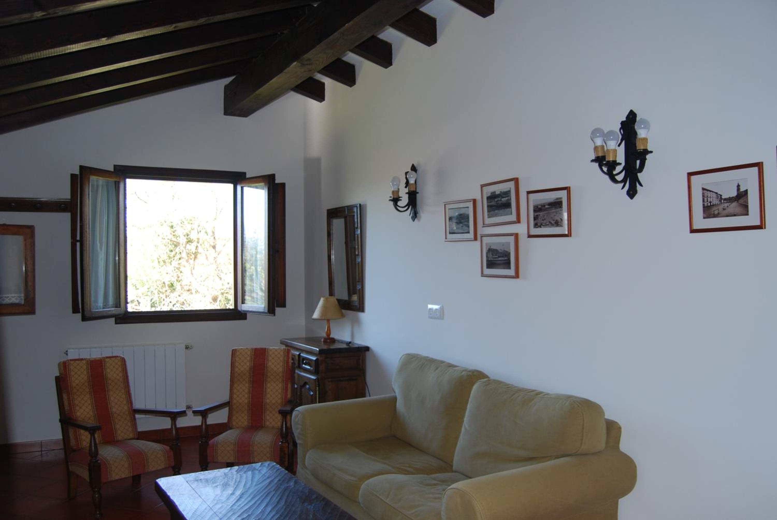 Apartamentos El Perujo