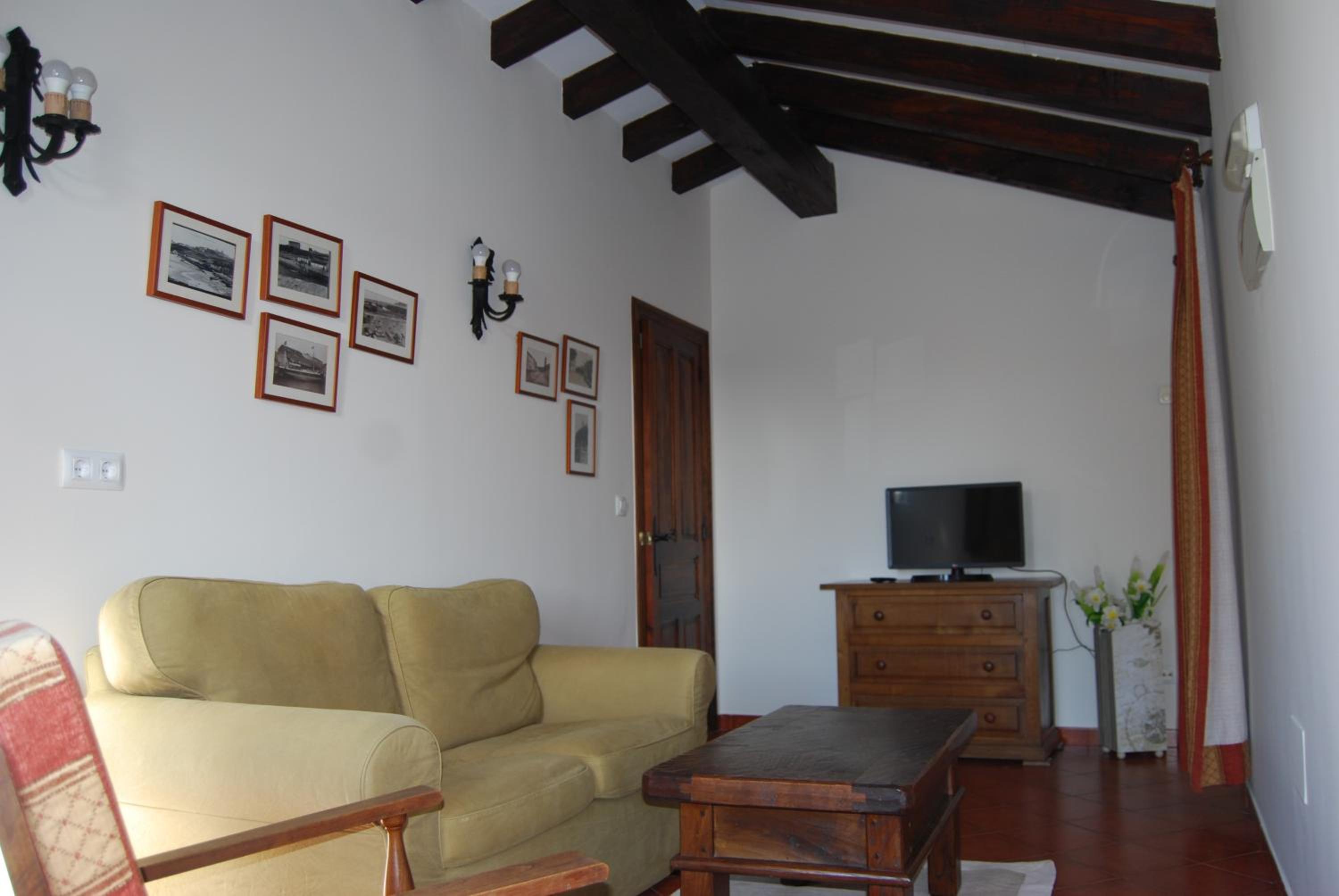 Apartamentos El Perujo