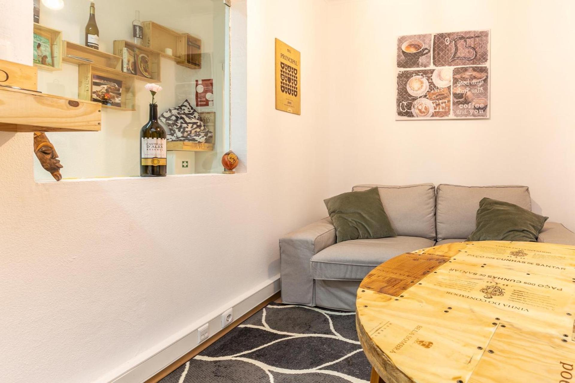 Wine Inn Cascais Guesthouse