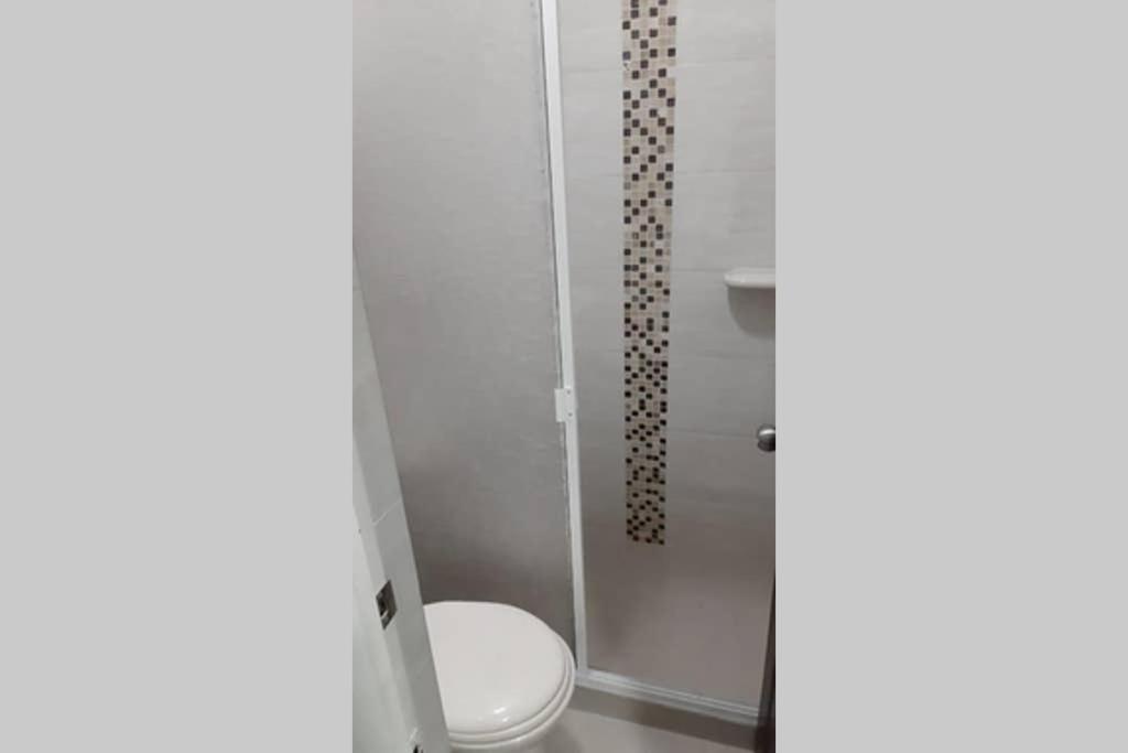 Apartamento completo cerca a embajada 1