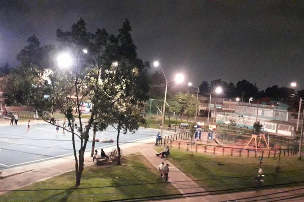Apartamento completo cerca a embajada 1