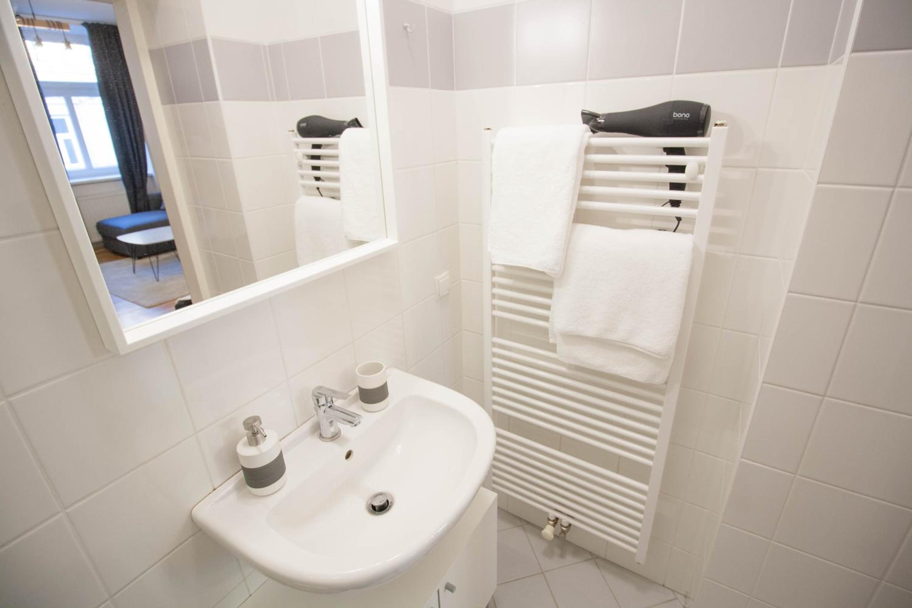 Cozy 2 ROOM APARTMENT - Enjoy autumn in Vienna