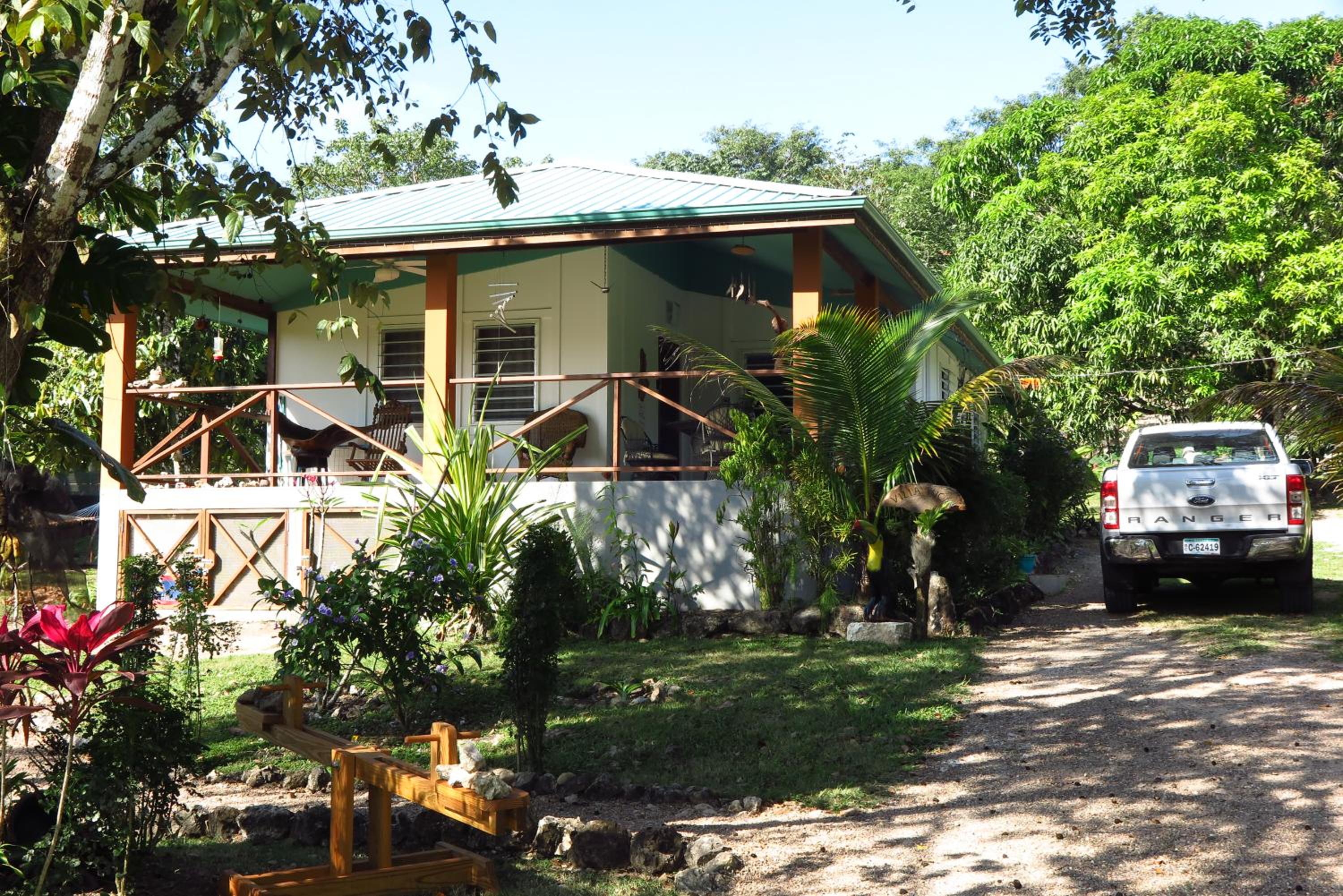 Maya Hill Lodge