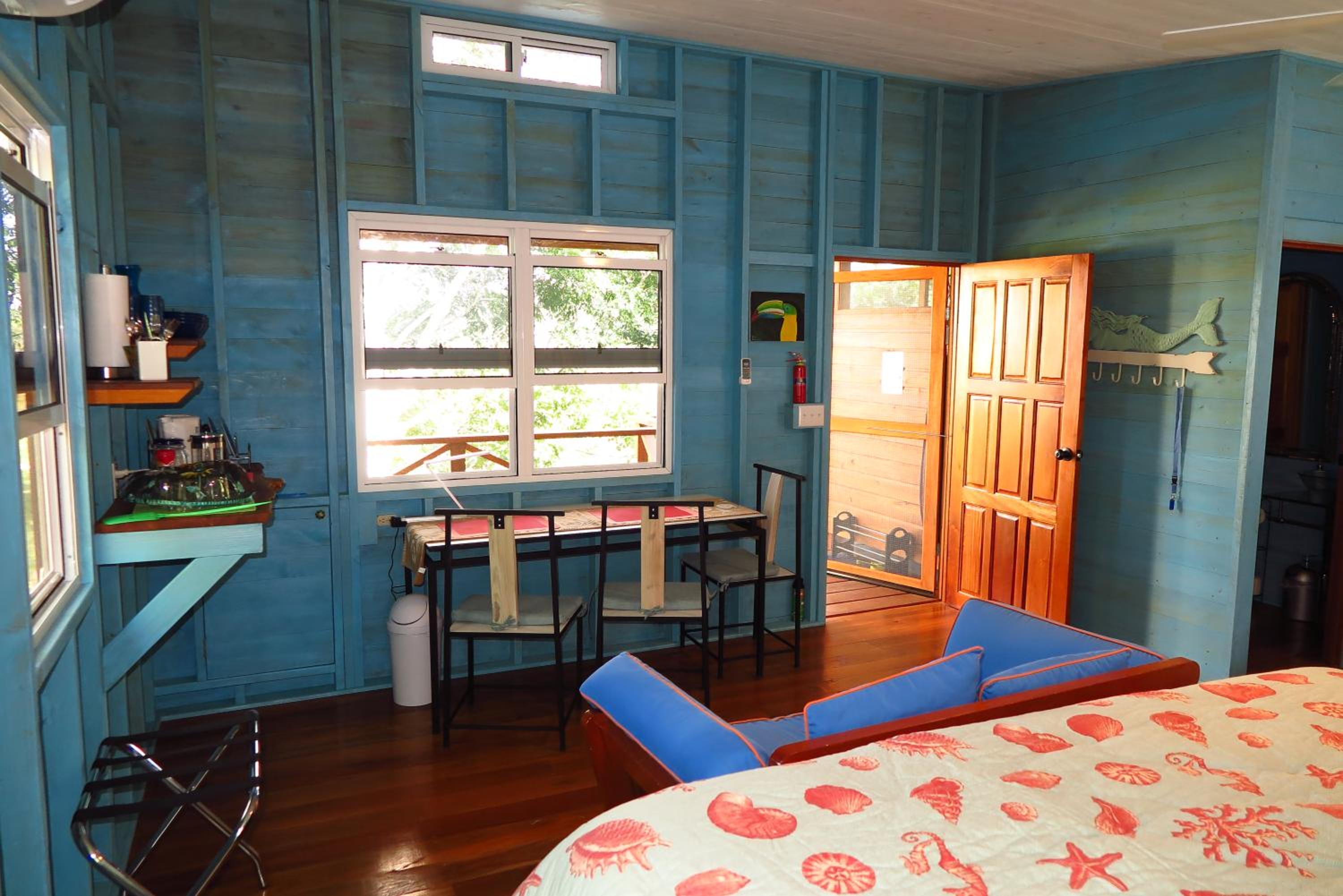 Maya Hill Lodge