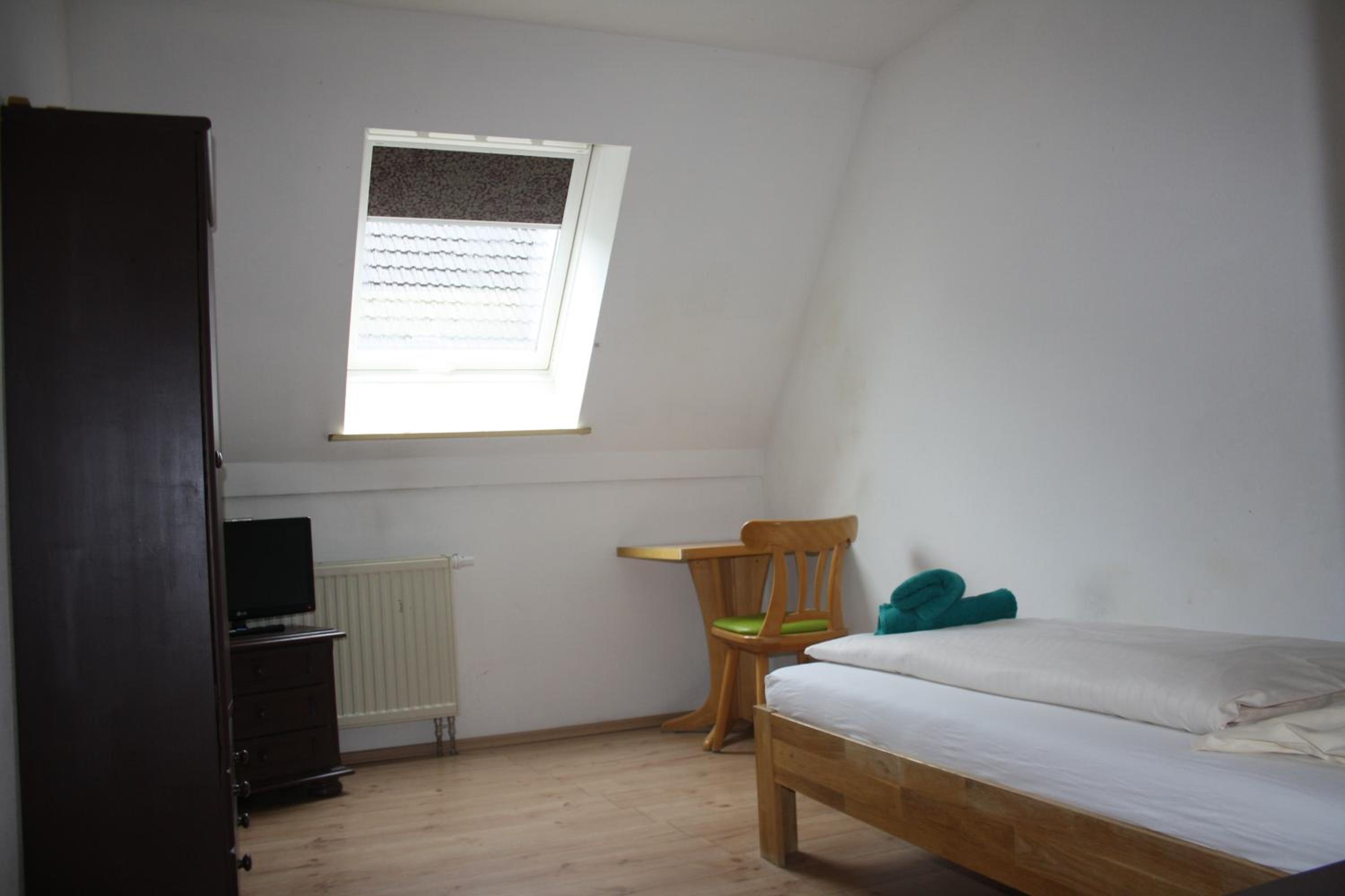 Photo 42