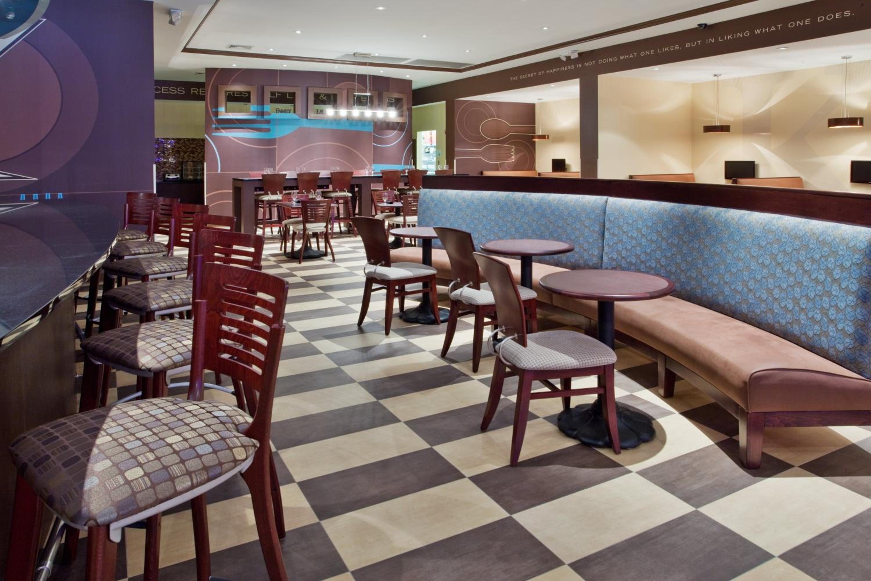 Macon Vacations - Holiday Inn Macon North, an IHG Hotel - Property Image 16