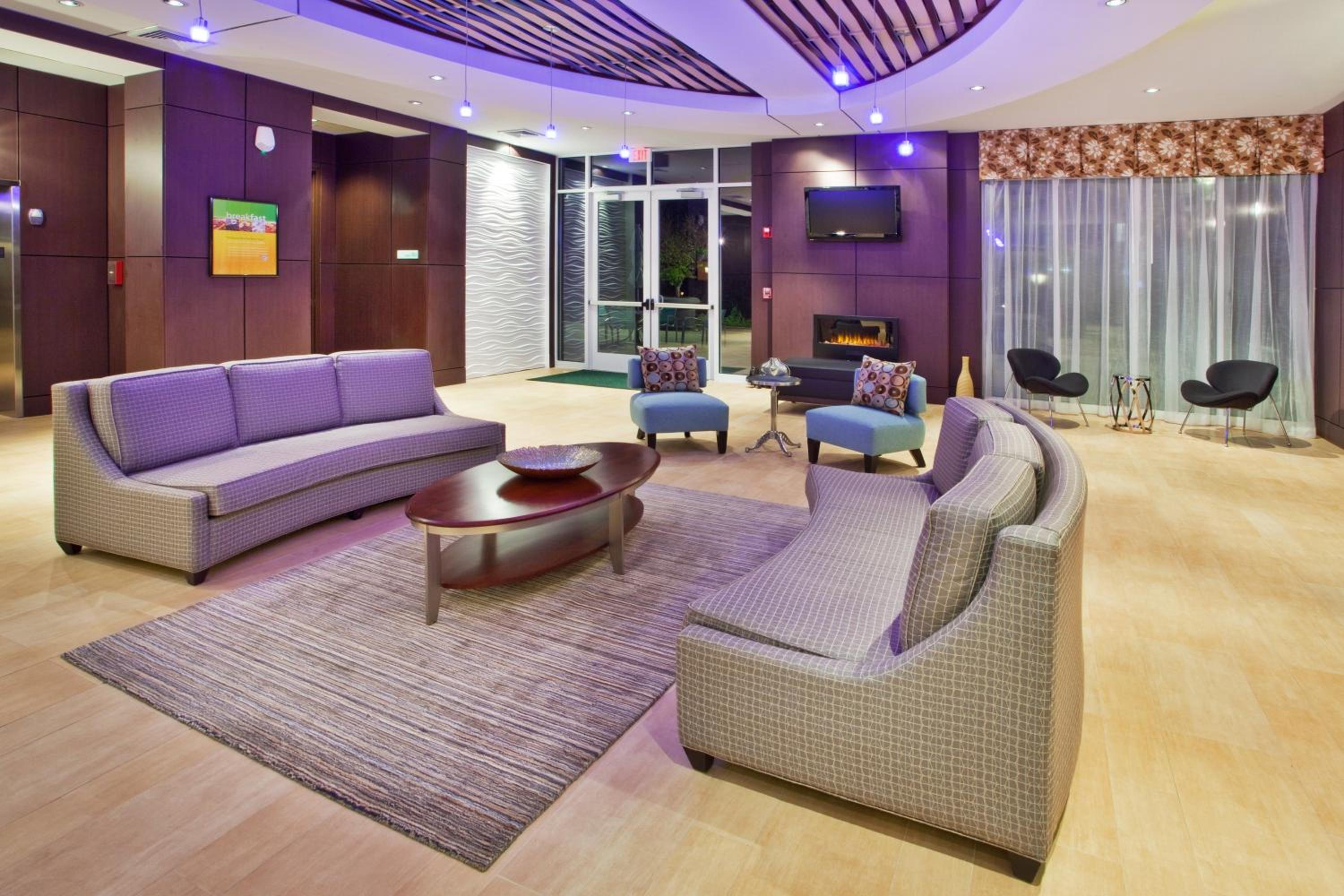 Macon Vacations - Holiday Inn Macon North, an IHG Hotel - Property Image 40