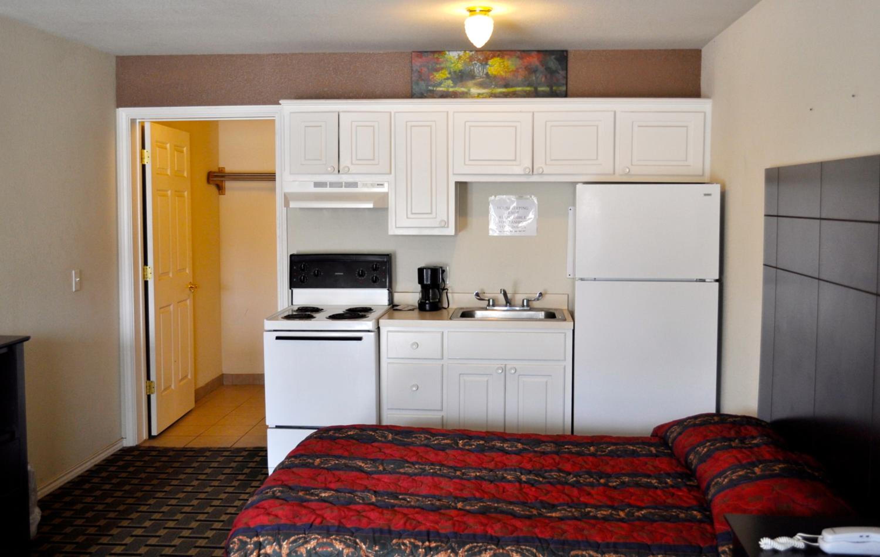 Andrews Motor Inn