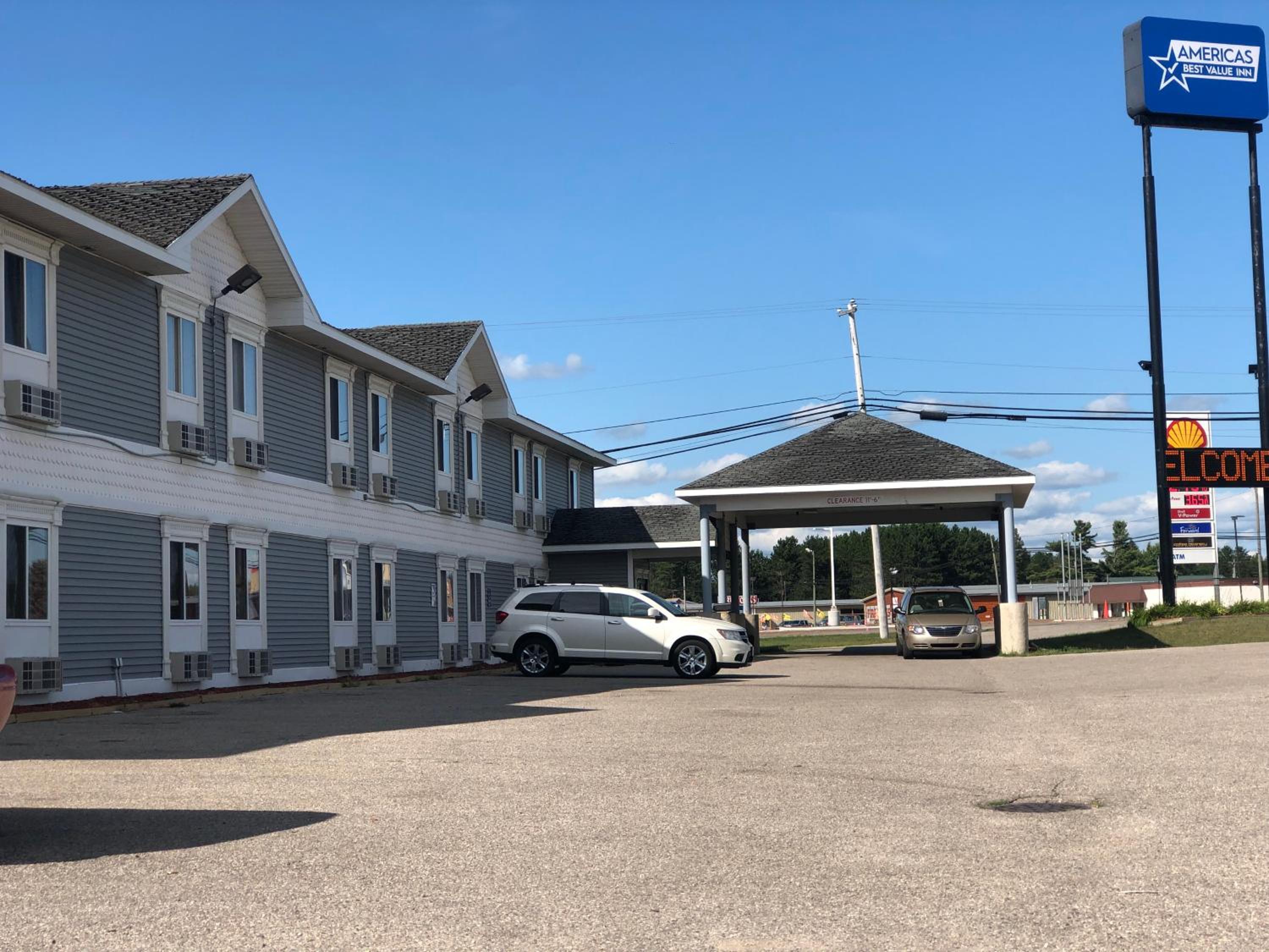 Gaylord Vacations - Americas Best Value Inn - Gaylord - Property Image 1
