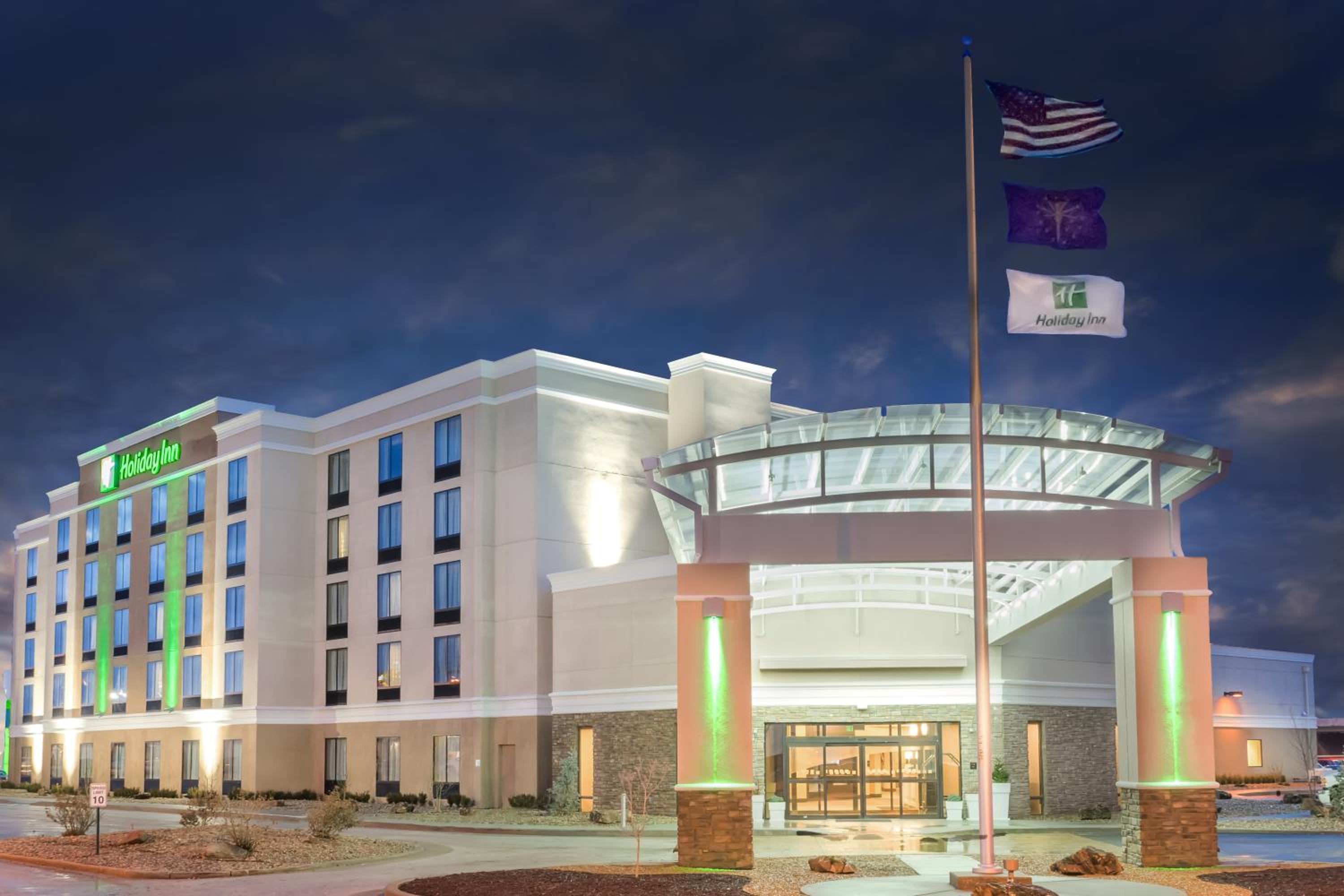 Terre Haute Vacations - Holiday Inn - Terre Haute, an IHG Hotel - Property Image 1