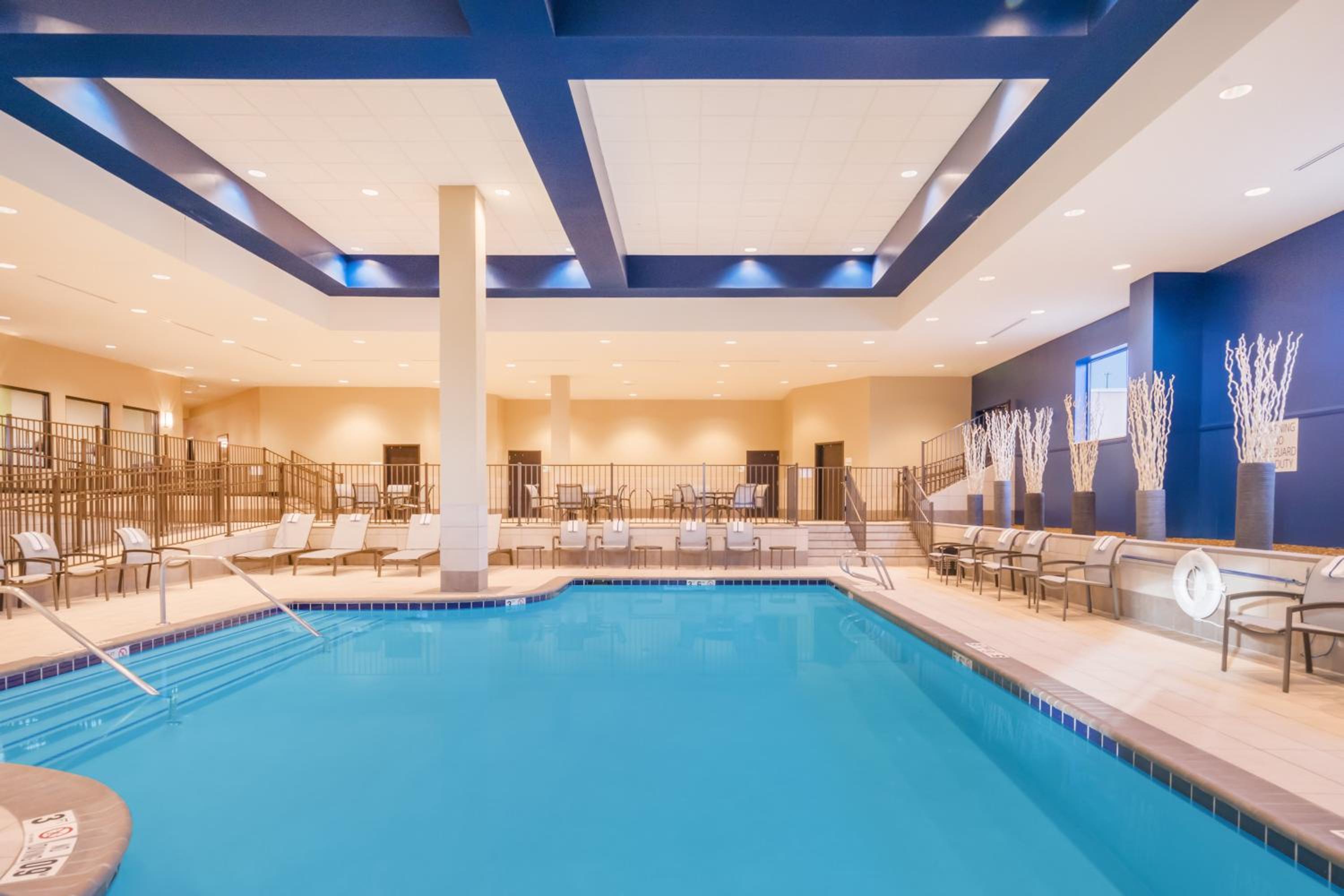Terre Haute Vacations - Holiday Inn - Terre Haute, an IHG Hotel - Property Image 4