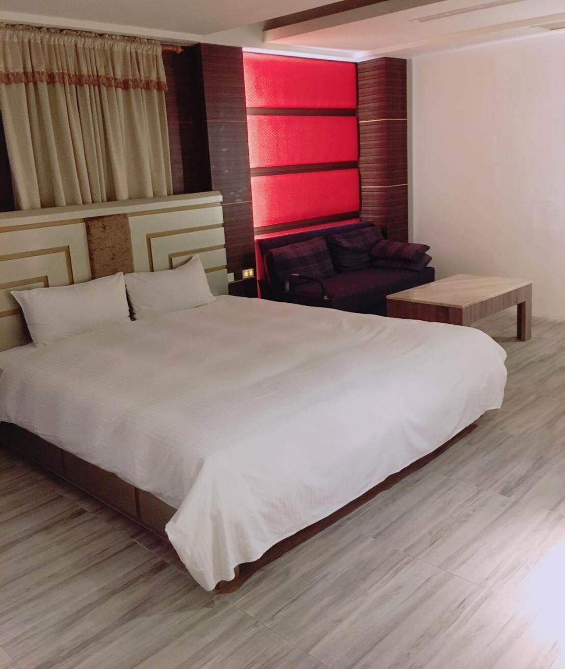 Michelle hotel