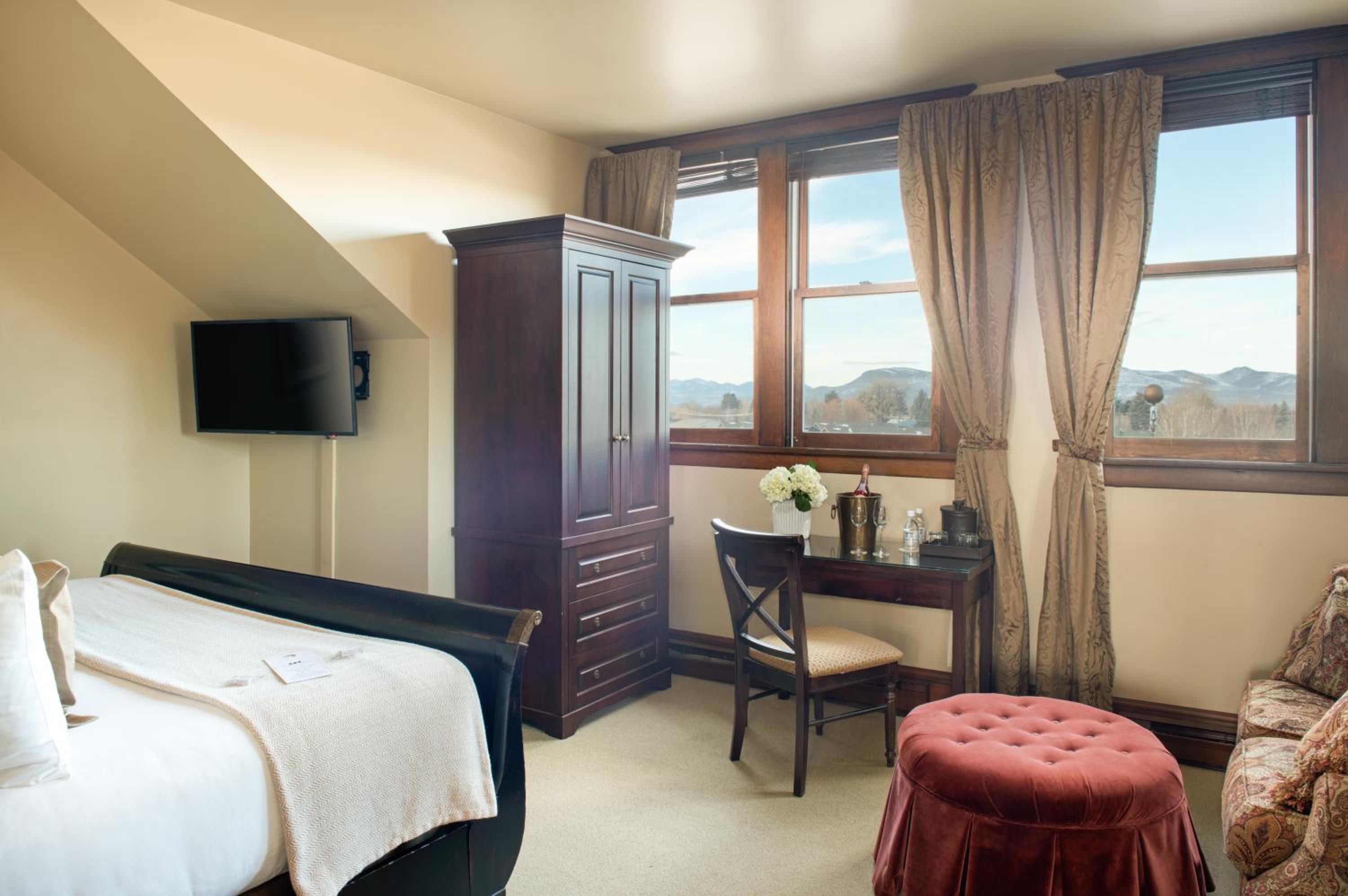 The Sacajawea Hotel