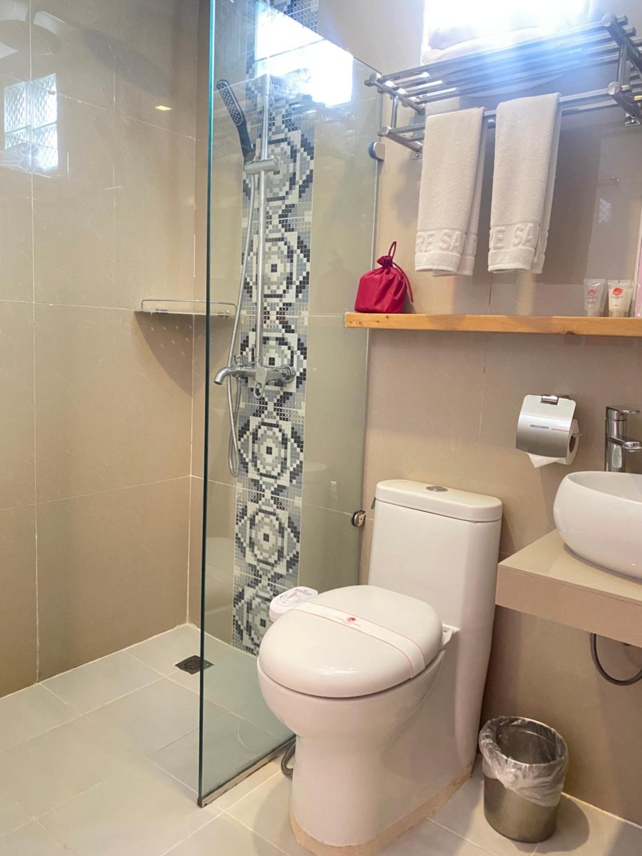 IL Mare Sakura Resort Boracay