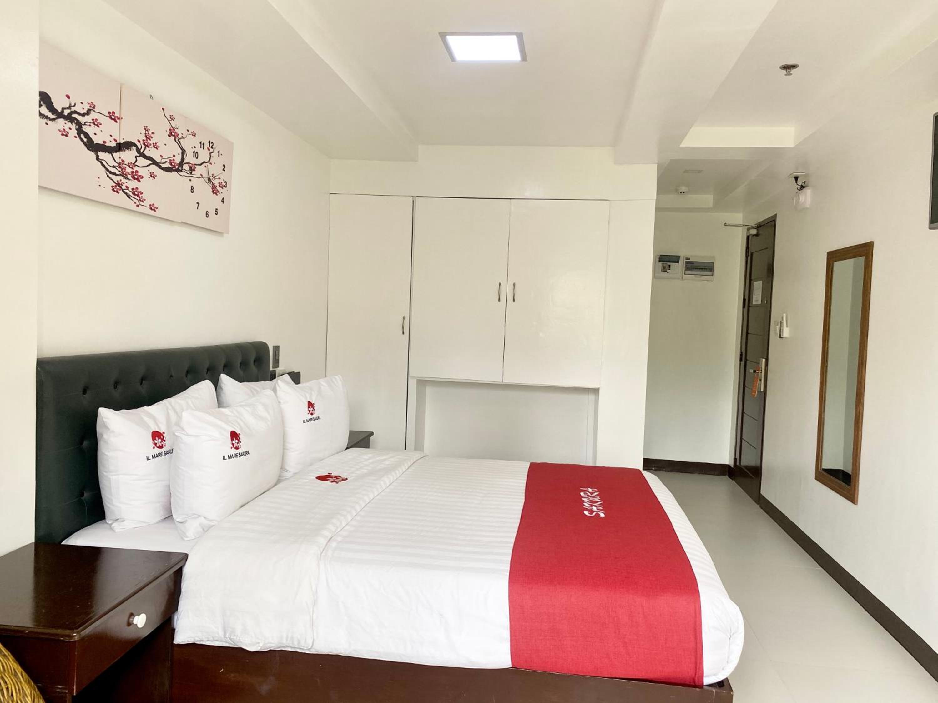 IL Mare Sakura Resort Boracay