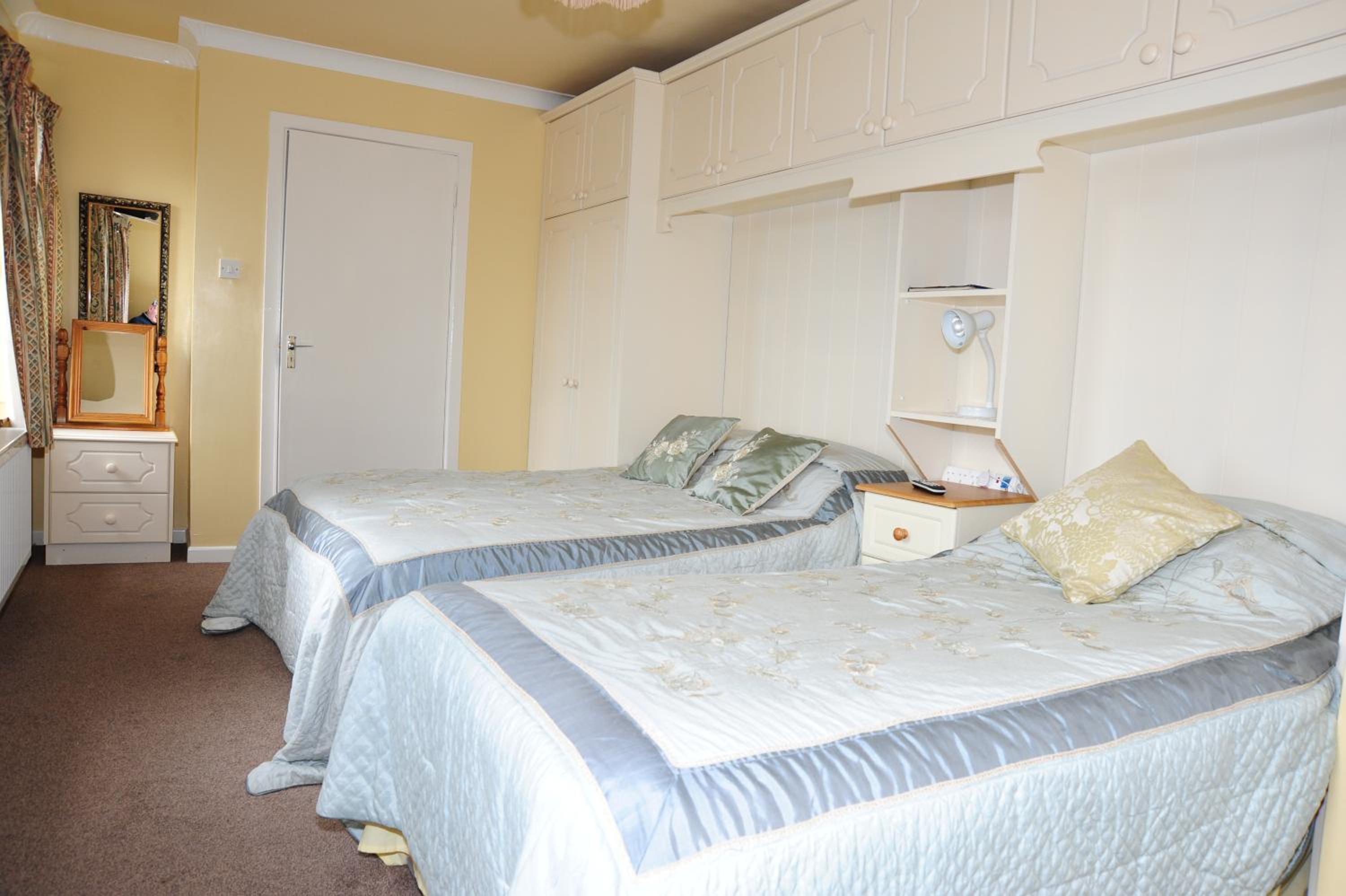 Athlone Vacations - The Mill Bar - Property Image 9