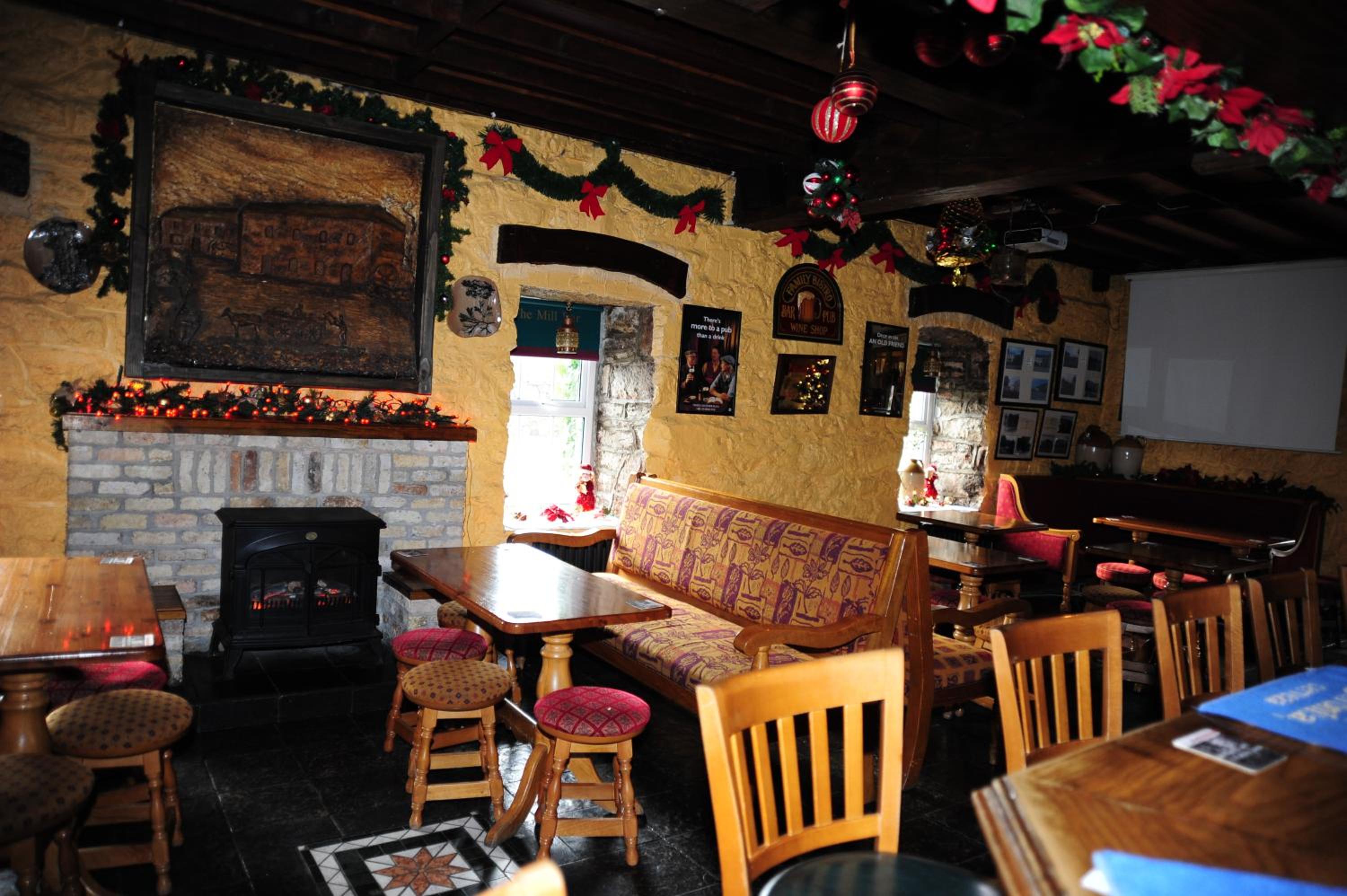 Athlone Vacations - The Mill Bar - Property Image 5