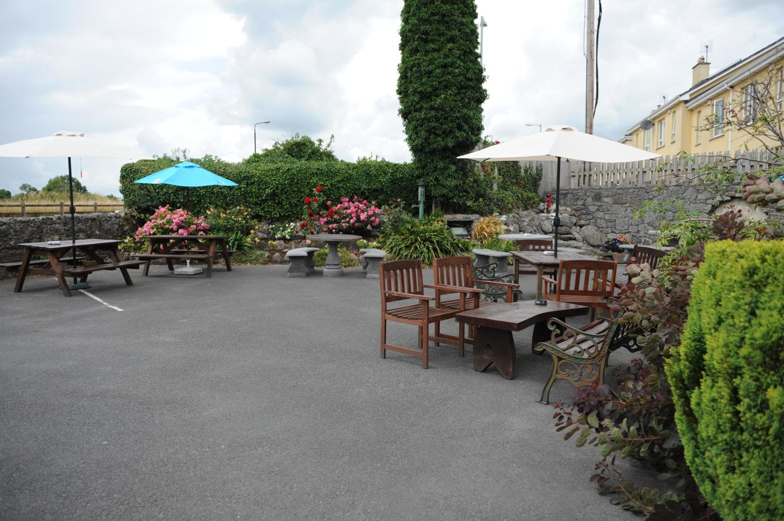 Athlone Vacations - The Mill Bar - Property Image 3