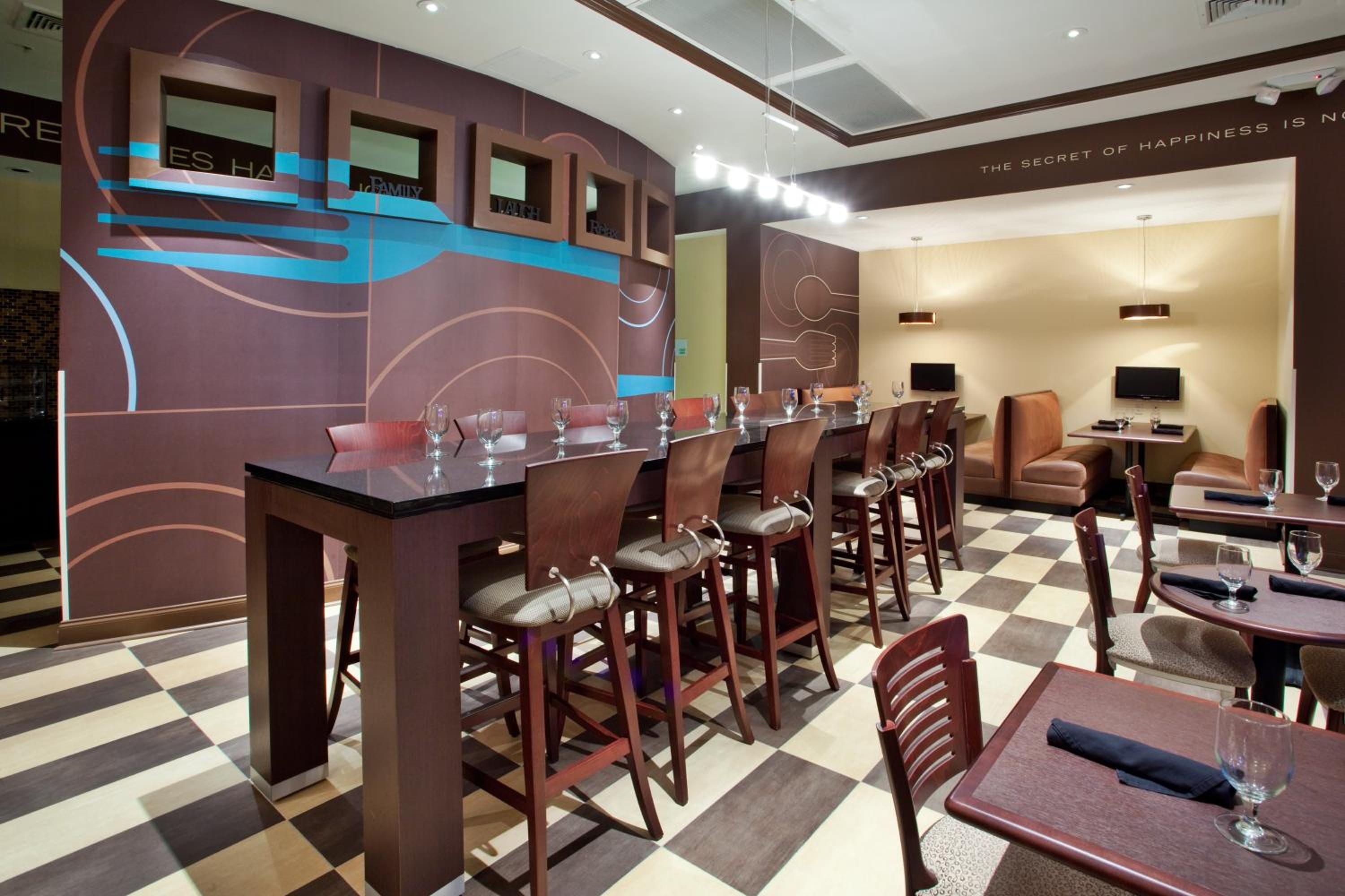 Macon Vacations - Holiday Inn Macon North, an IHG Hotel - Property Image 7