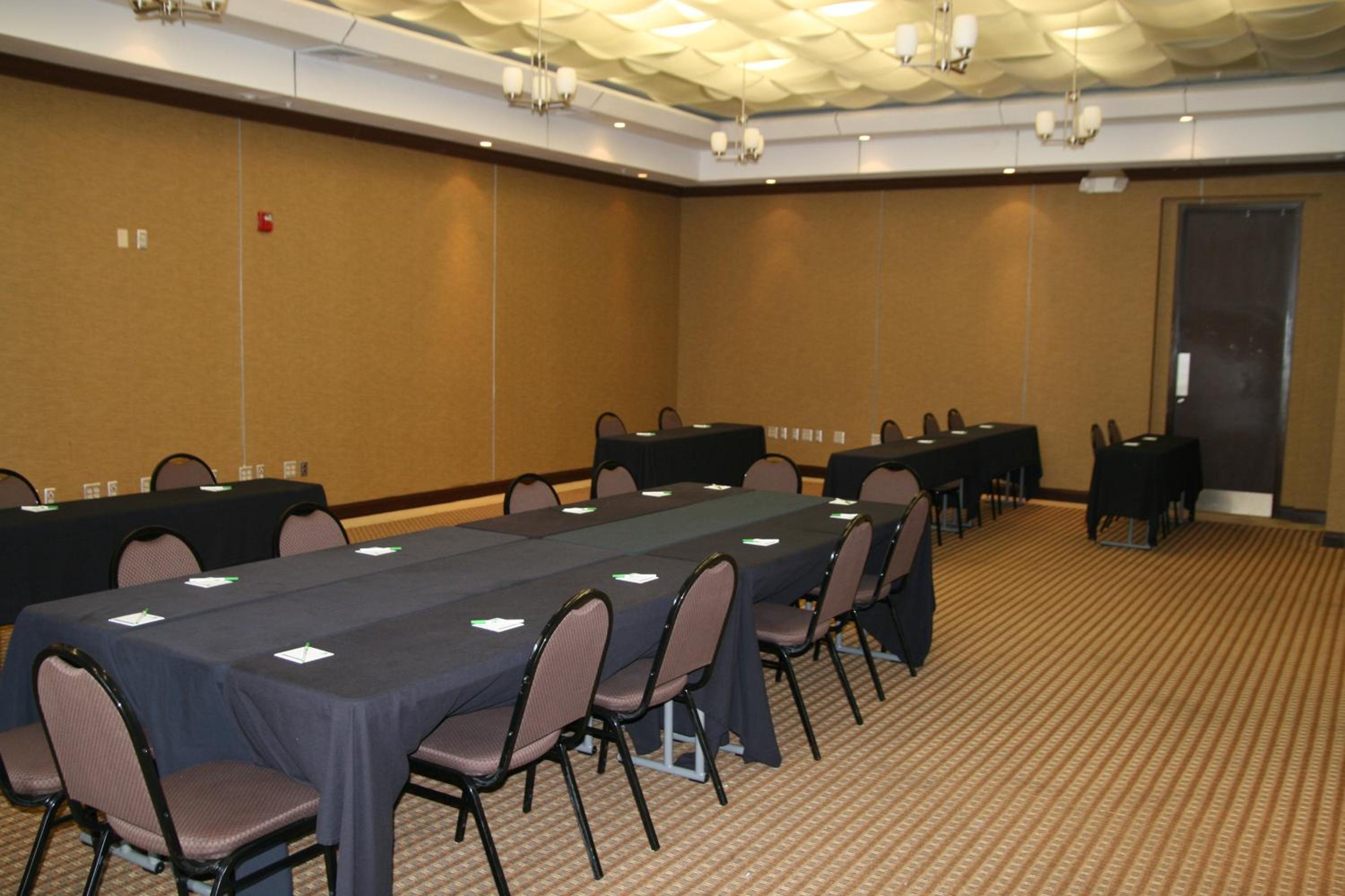 Macon Vacations - Holiday Inn Macon North, an IHG Hotel - Property Image 4