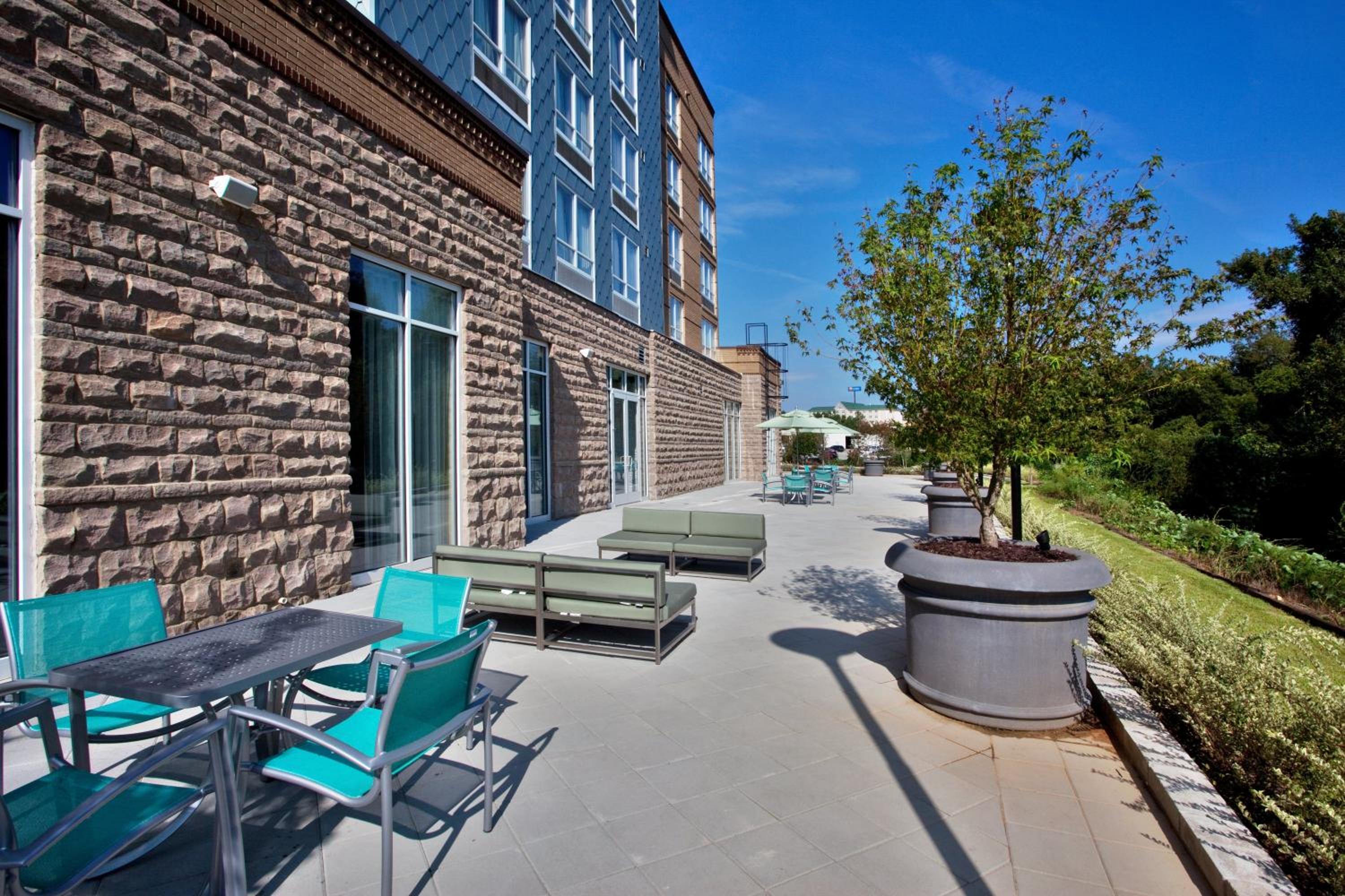 Macon Vacations - Holiday Inn Macon North, an IHG Hotel - Property Image 27