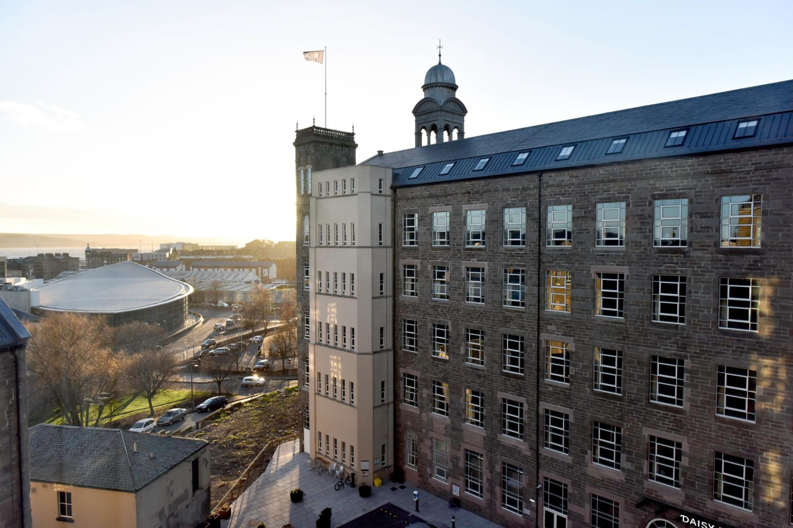 Hotel Staybridge Suites - Dundee, an IHG Hotel - Image 1