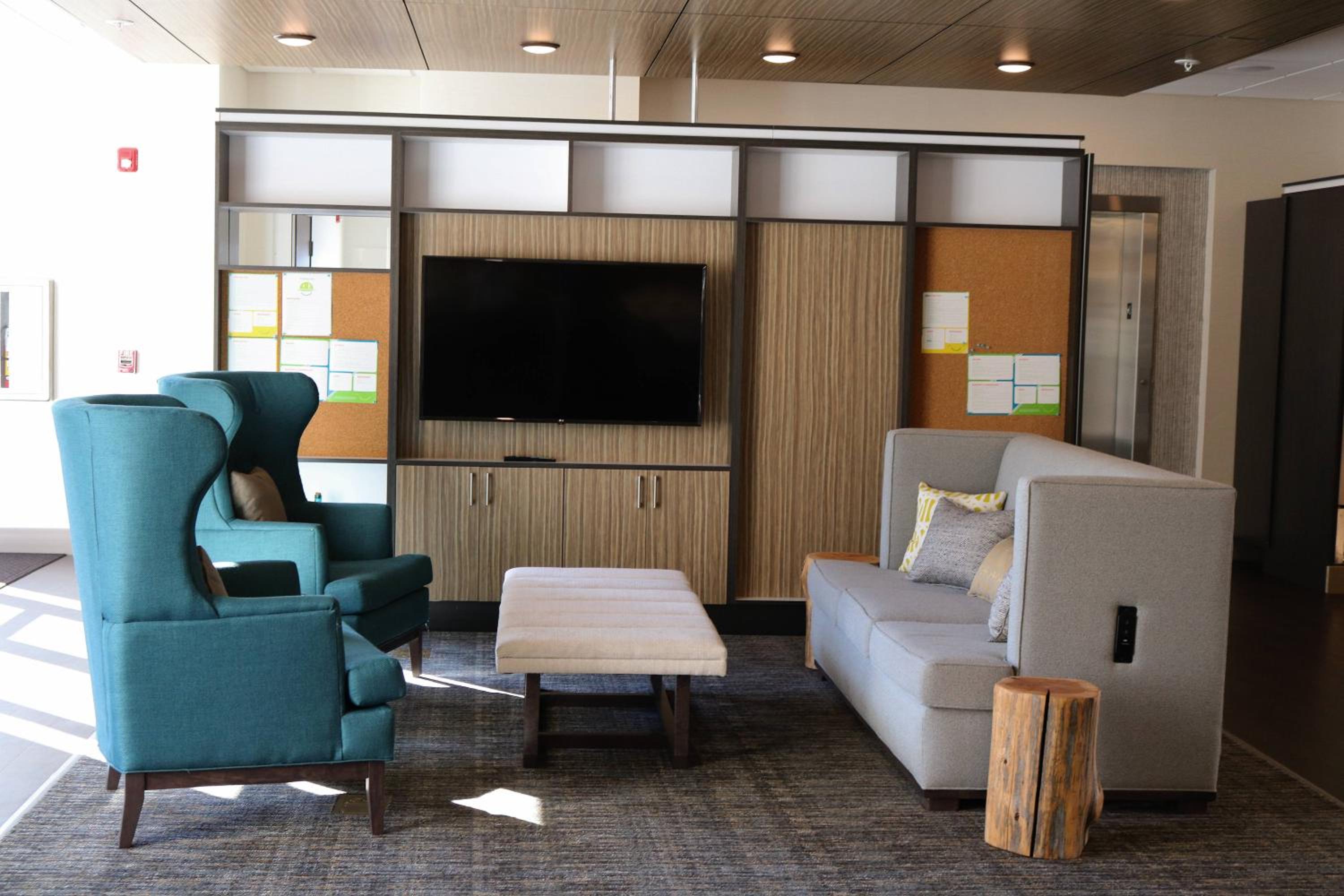 Jonesboro Vacations - Holiday Inn - Jonesboro, an IHG Hotel - Property Image 2