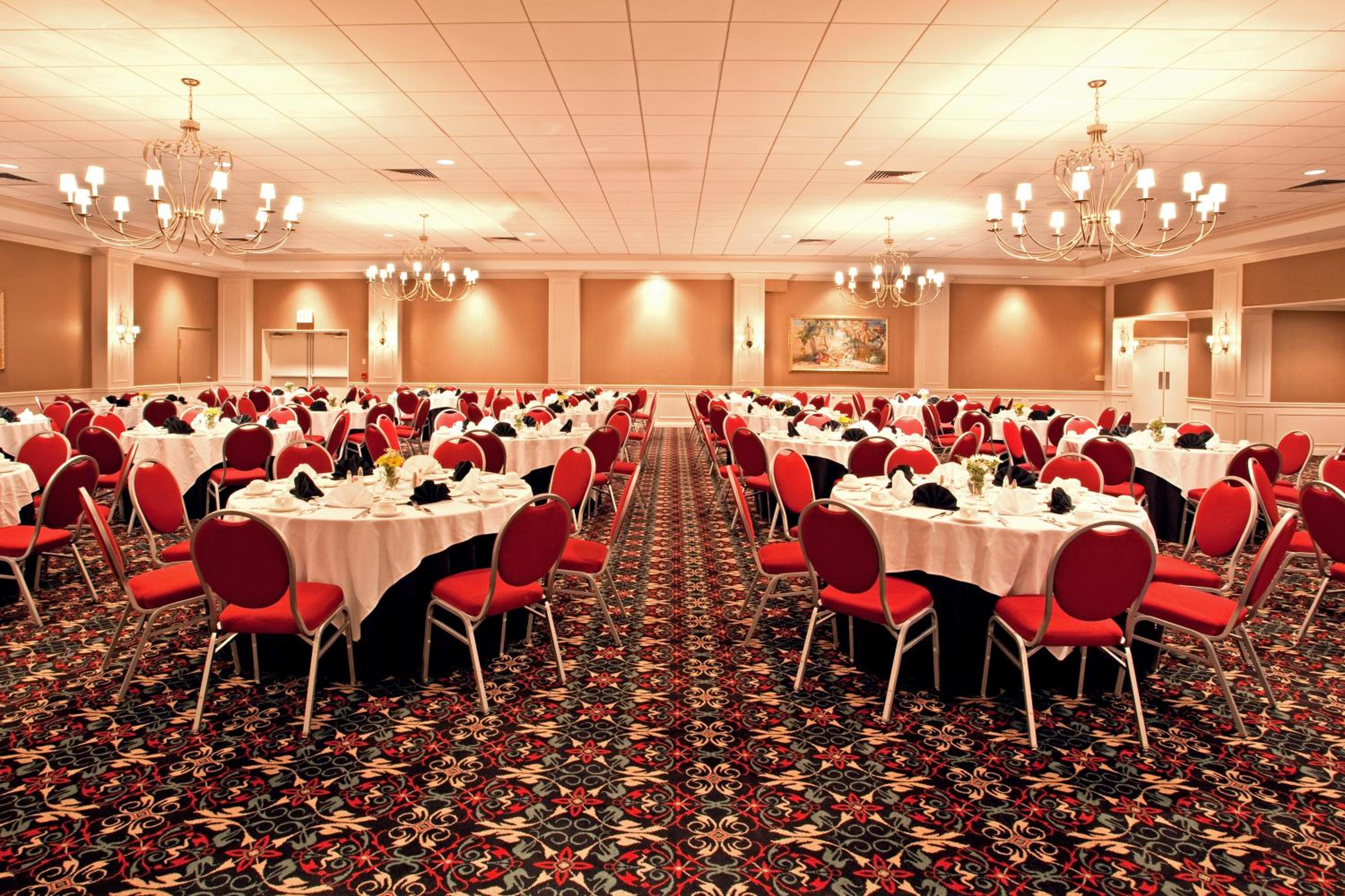 Johnstown Vacations - Holiday Inn Johnstown-Downtown, an IHG Hotel - Property Image 2