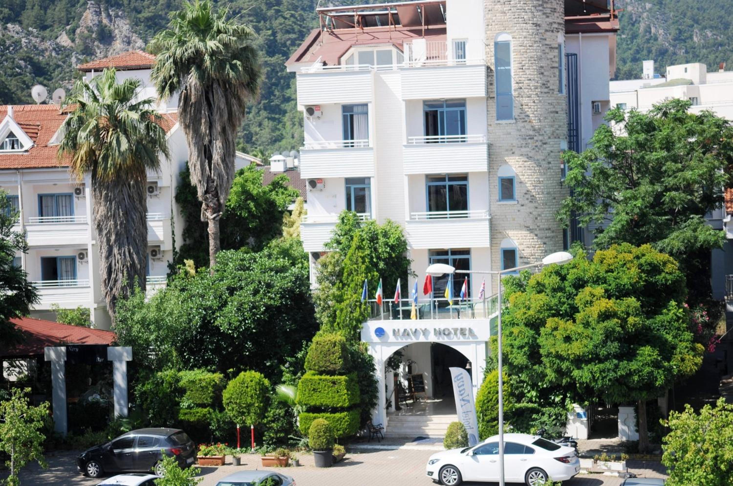 Navy Hotel - Image 43