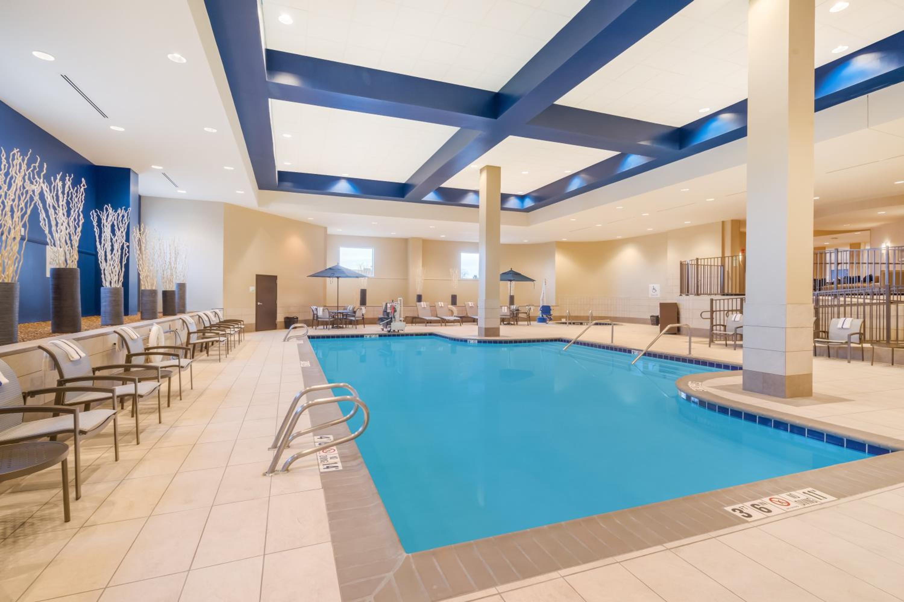 Terre Haute Vacations - Holiday Inn - Terre Haute, an IHG Hotel - Property Image 5
