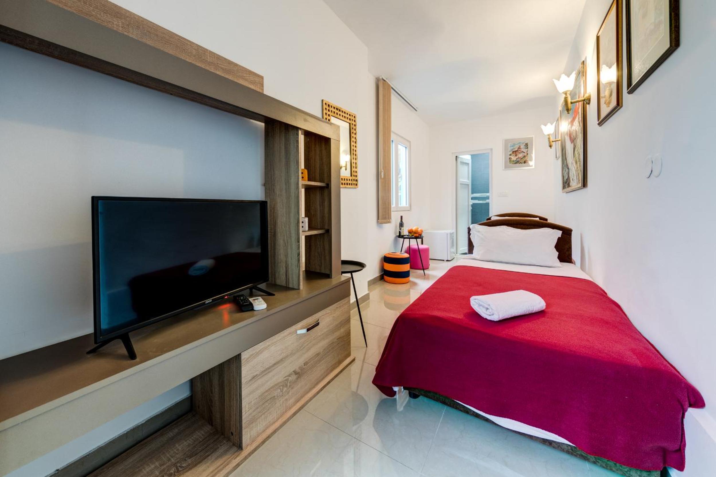 Oasis Seaside Rooms