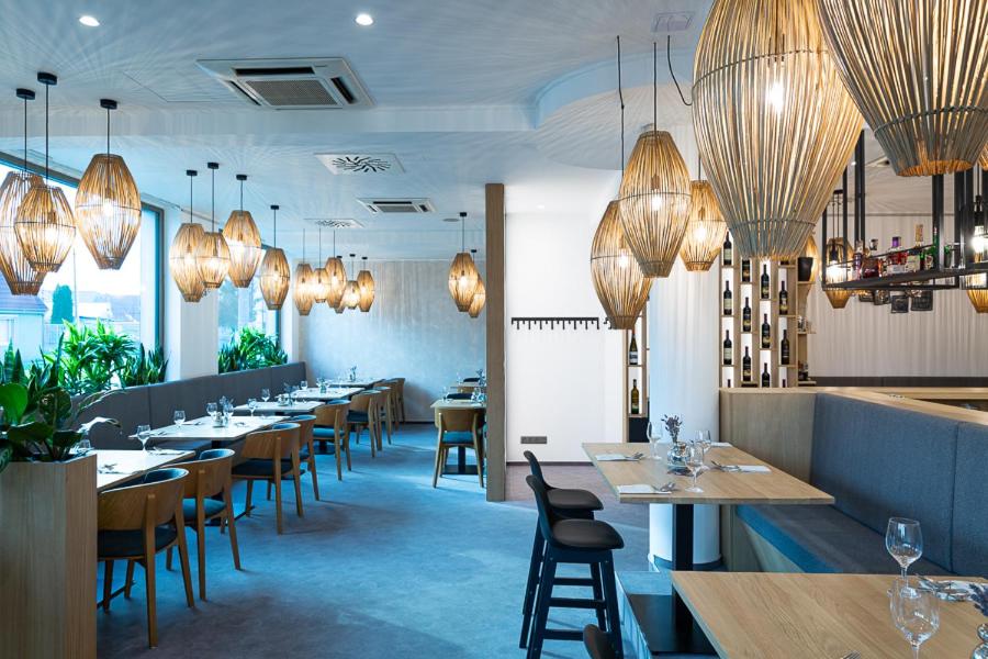 Fine Restaurant & Apartments
