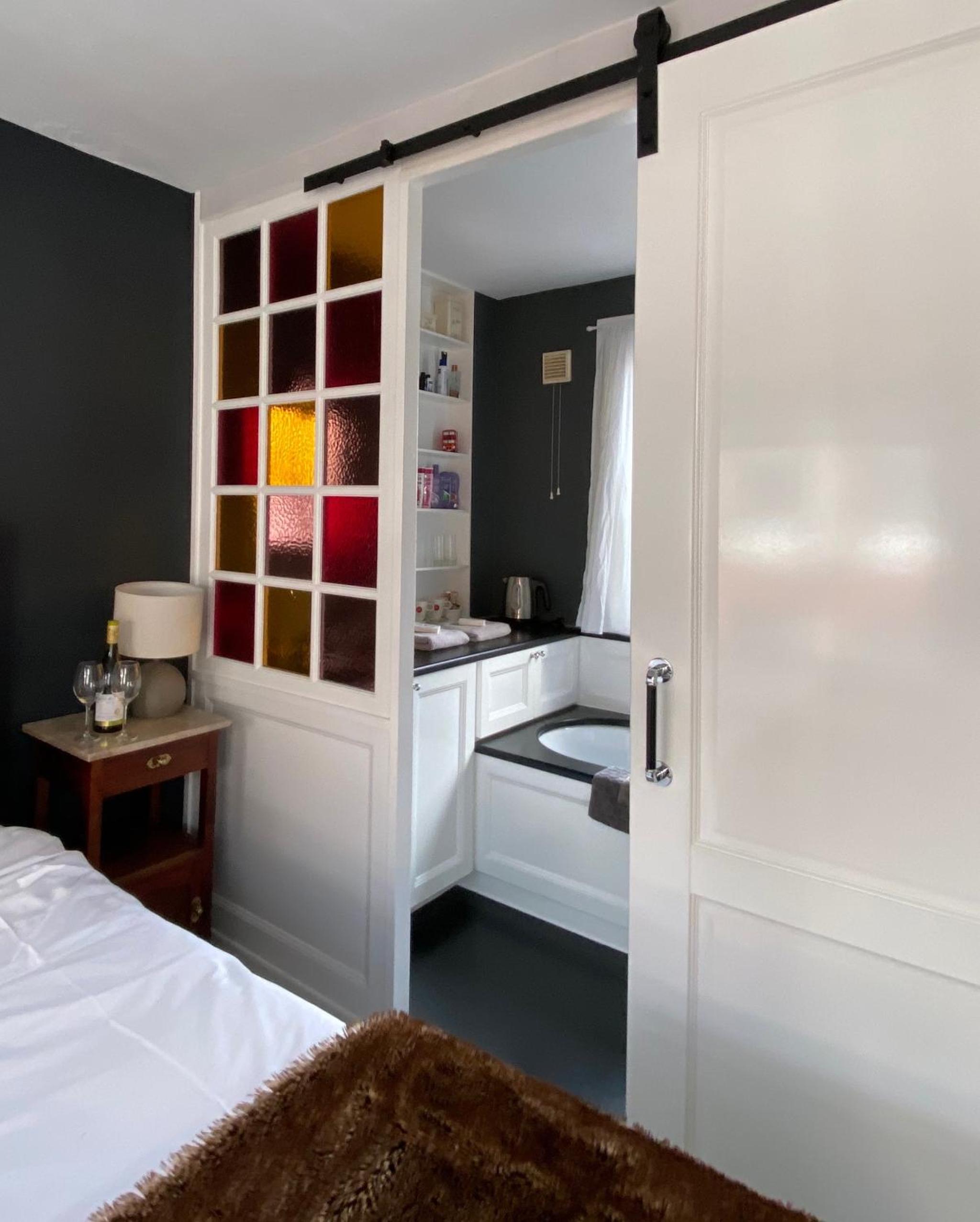 The Lastage Inn - Bed & Breakfast